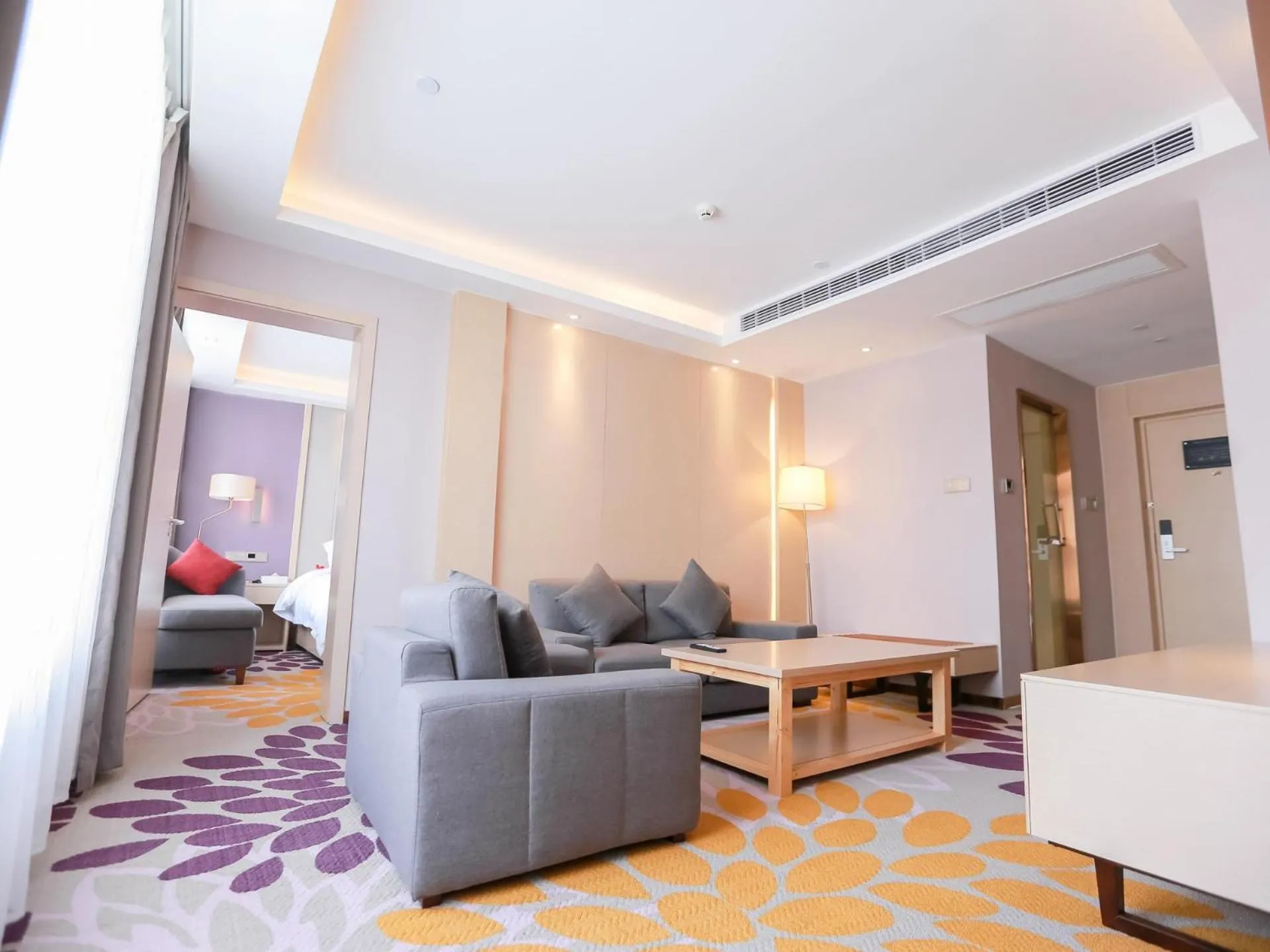 Lavande Hotel (Gaozhou Chengdong Bus Station Branch)