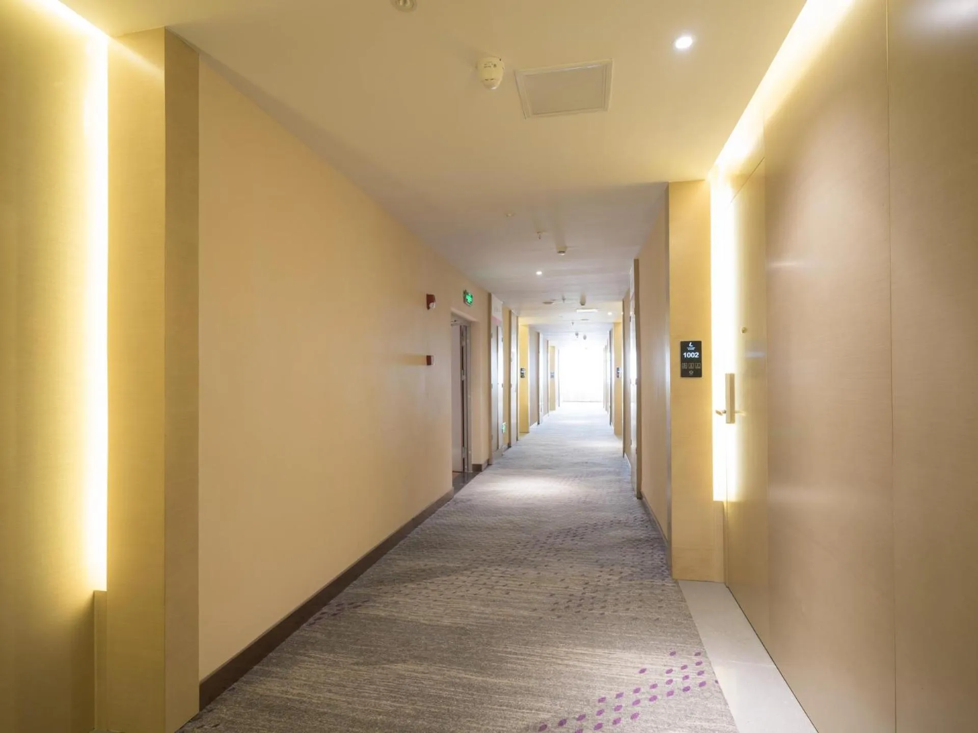 Lavande Hotel(Macheng High-speed Station Branch)