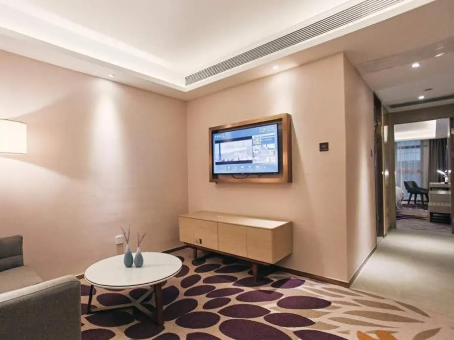 Lavande Hotel Ningbo Railway Station North Square