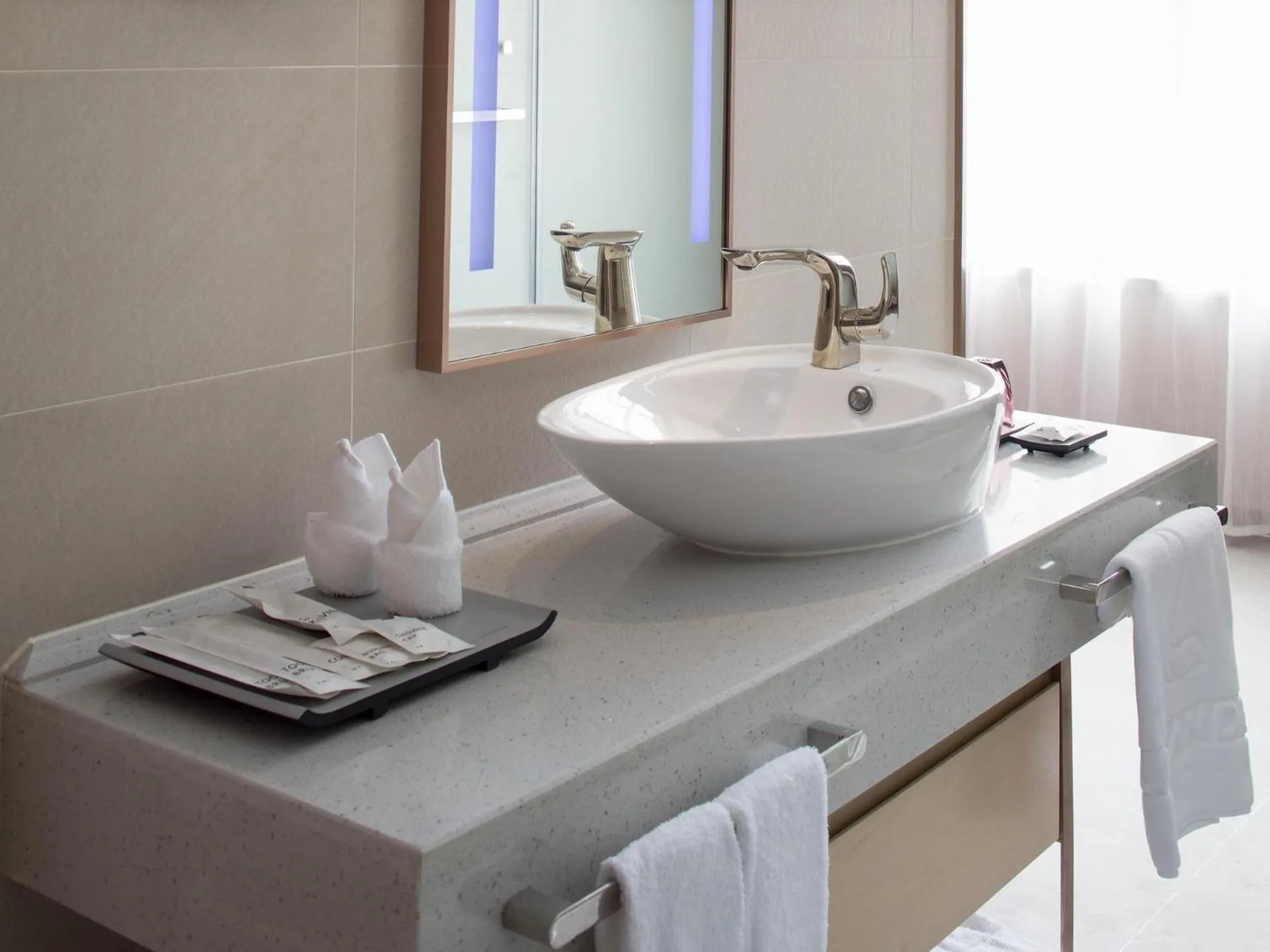 Lavande Hotel Yangchun Donghu