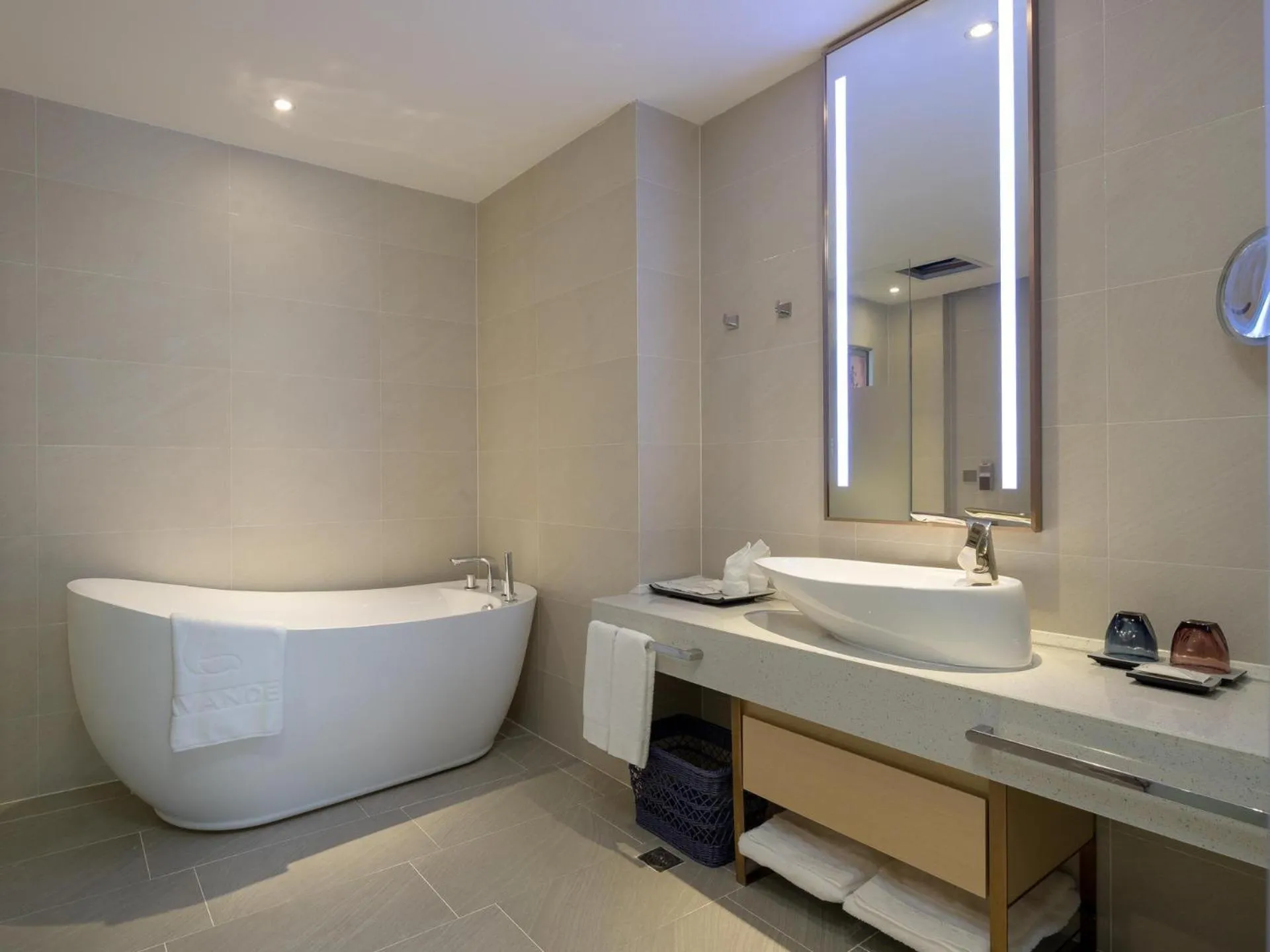 Lavande Hotel Yangchun Donghu