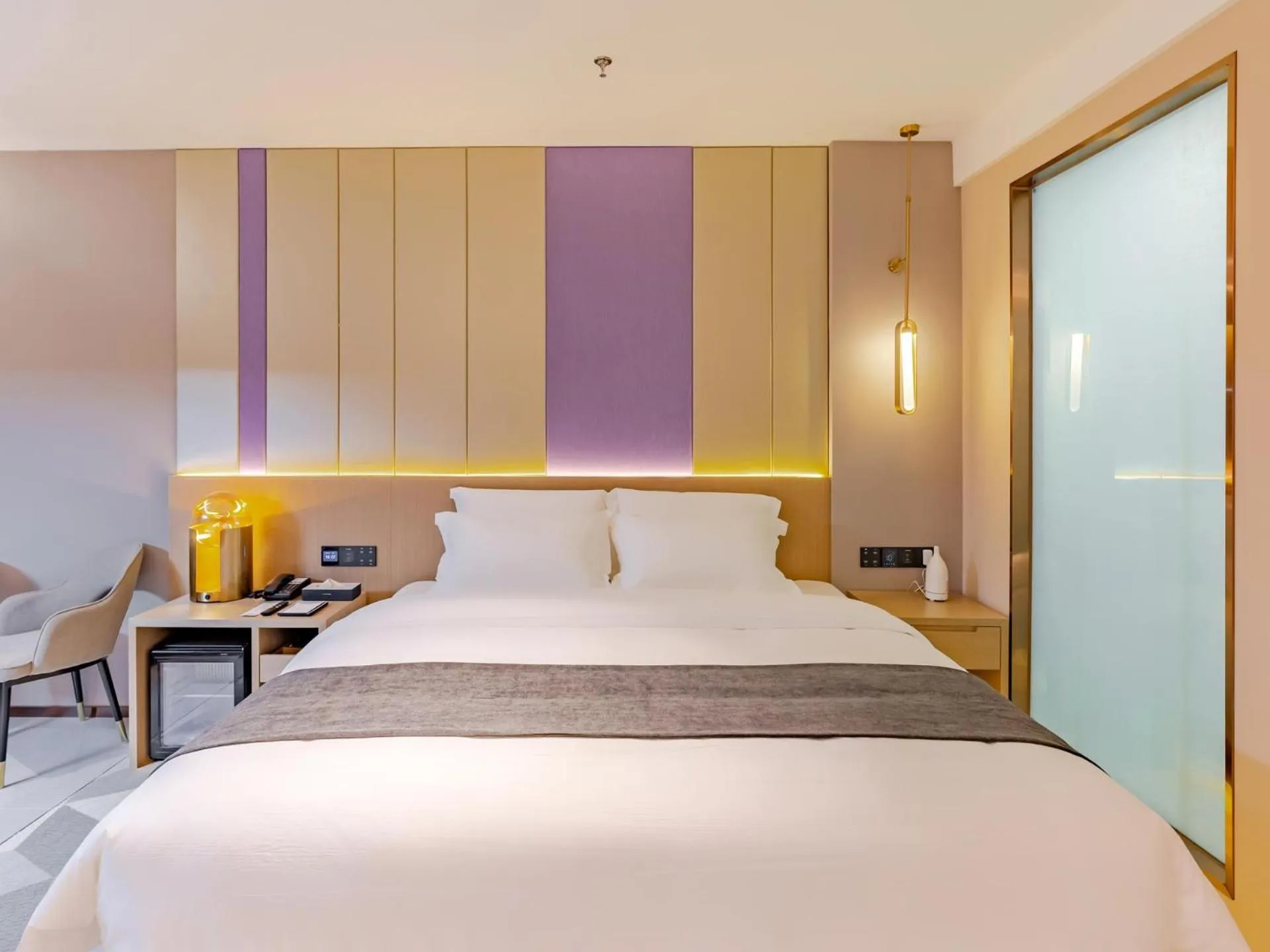 Bed in Lavande Hotel Lujiang Zhouyu Avenue