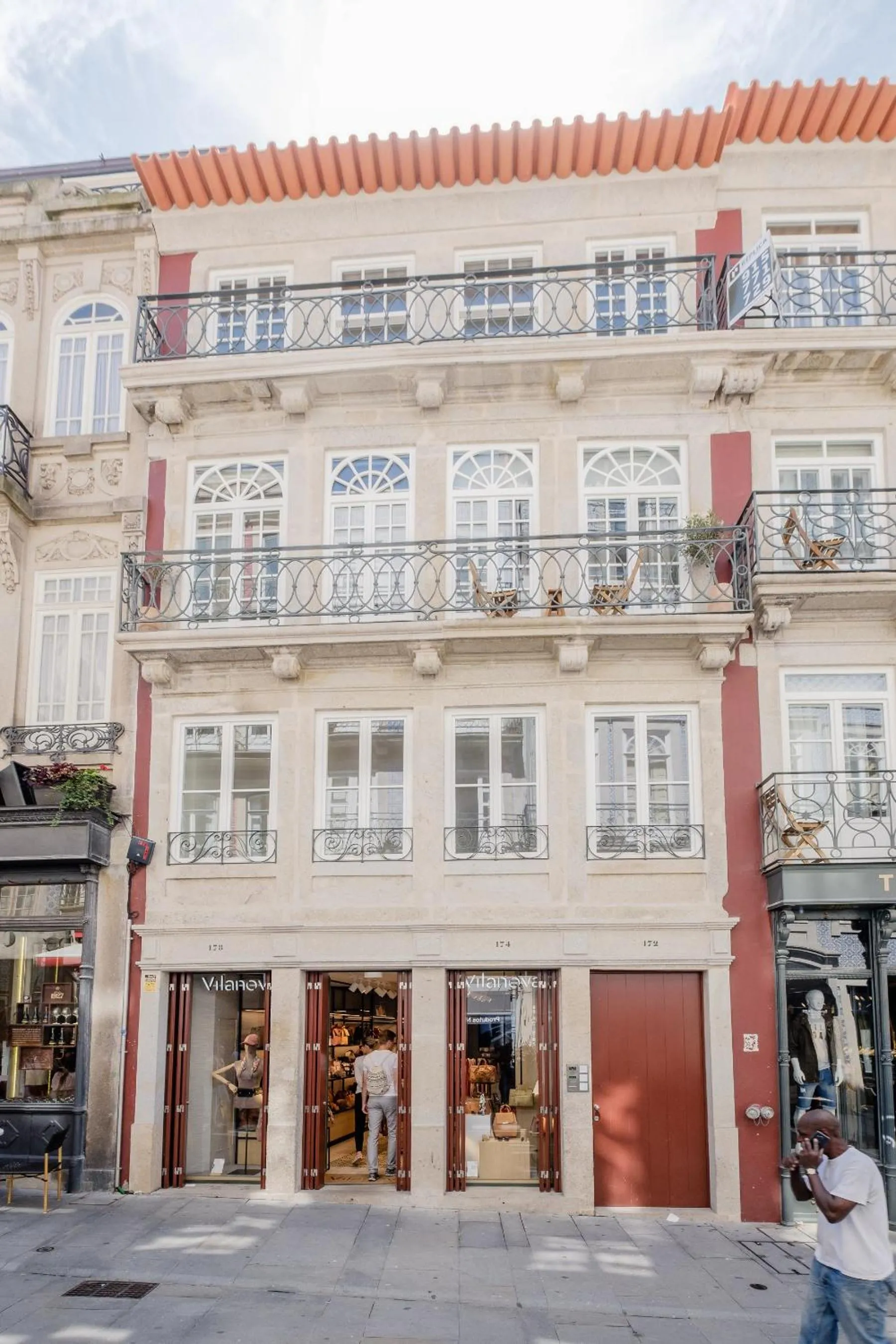 BOUTIQUE Rentals-Flores Terrace historical centre