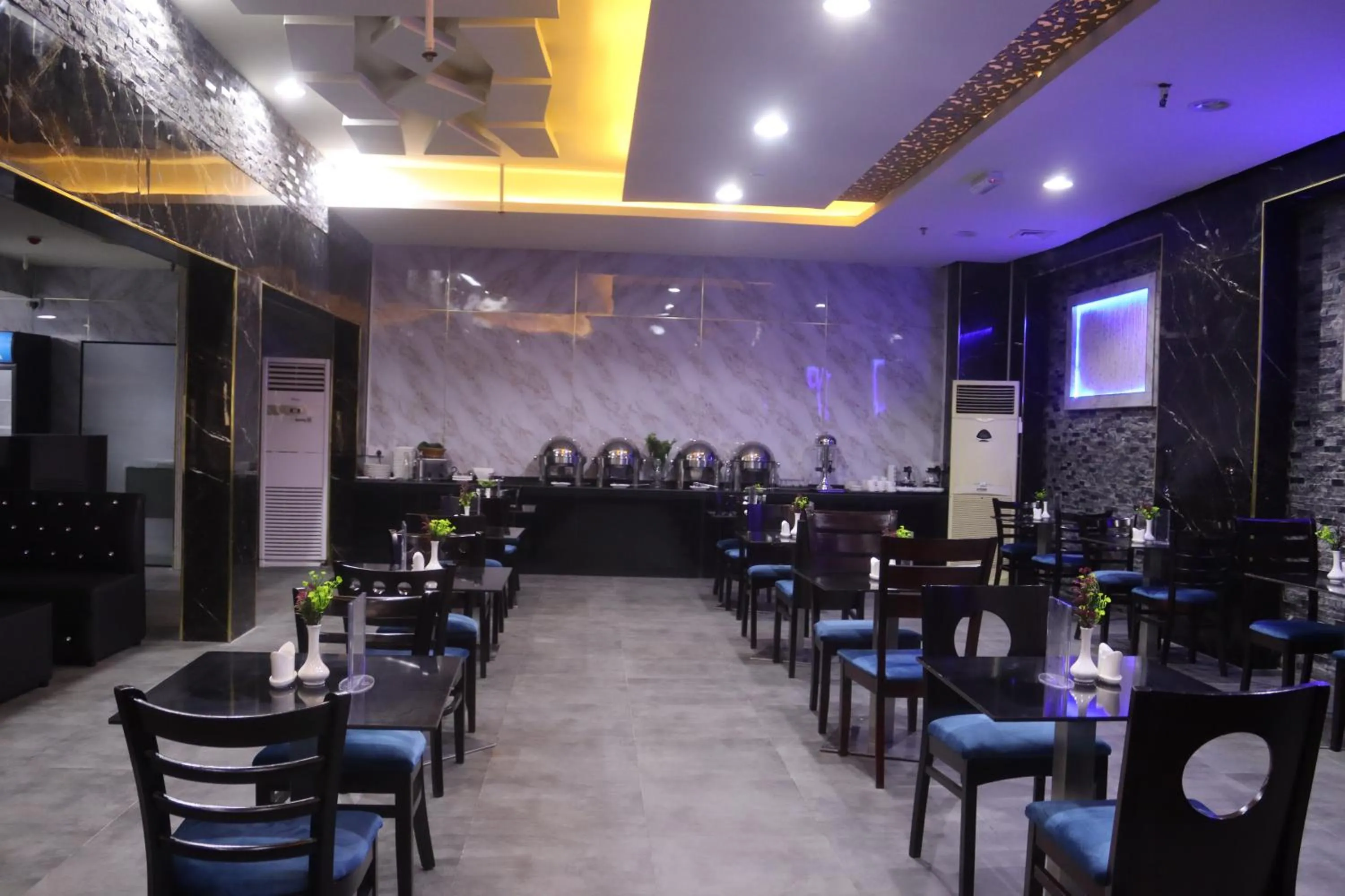 Breakfast in GSS Avenue Hotel Ex Delmon Hotel