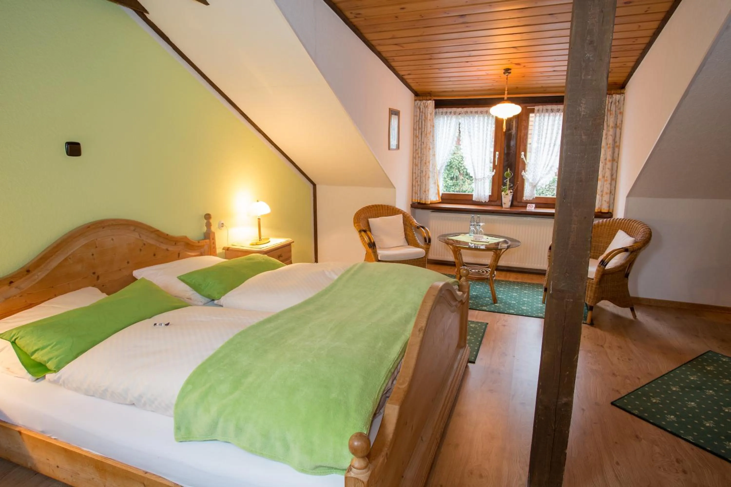 Bed in Hotel Garni Maaß