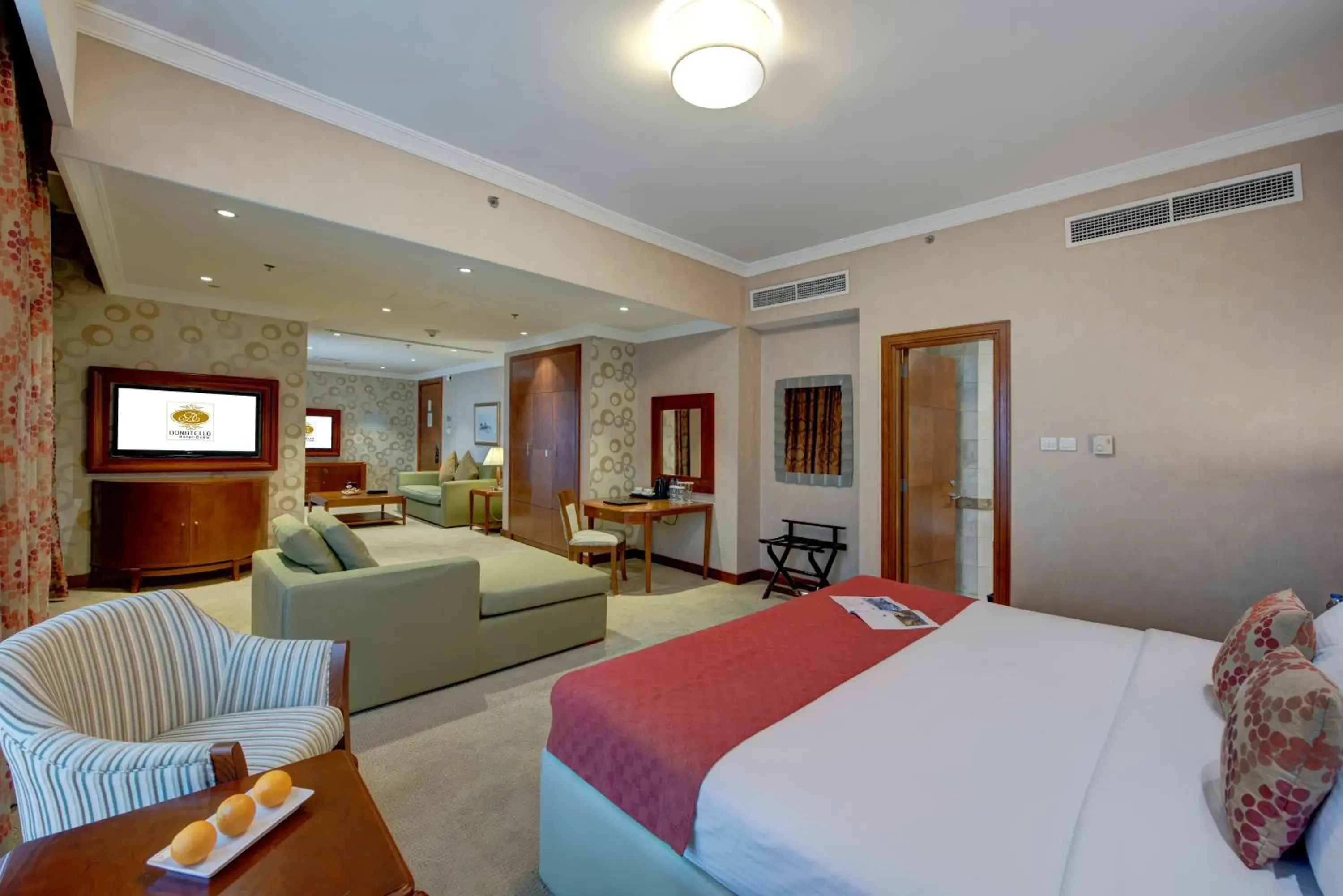 Executive Double Room & 20% discount at Oro Lounge and Yamas Restaurant in Donatello Hotel Executive Double Room & 20% discount at Oro Lounge and Yamas Restaurant in Donatello Hotel