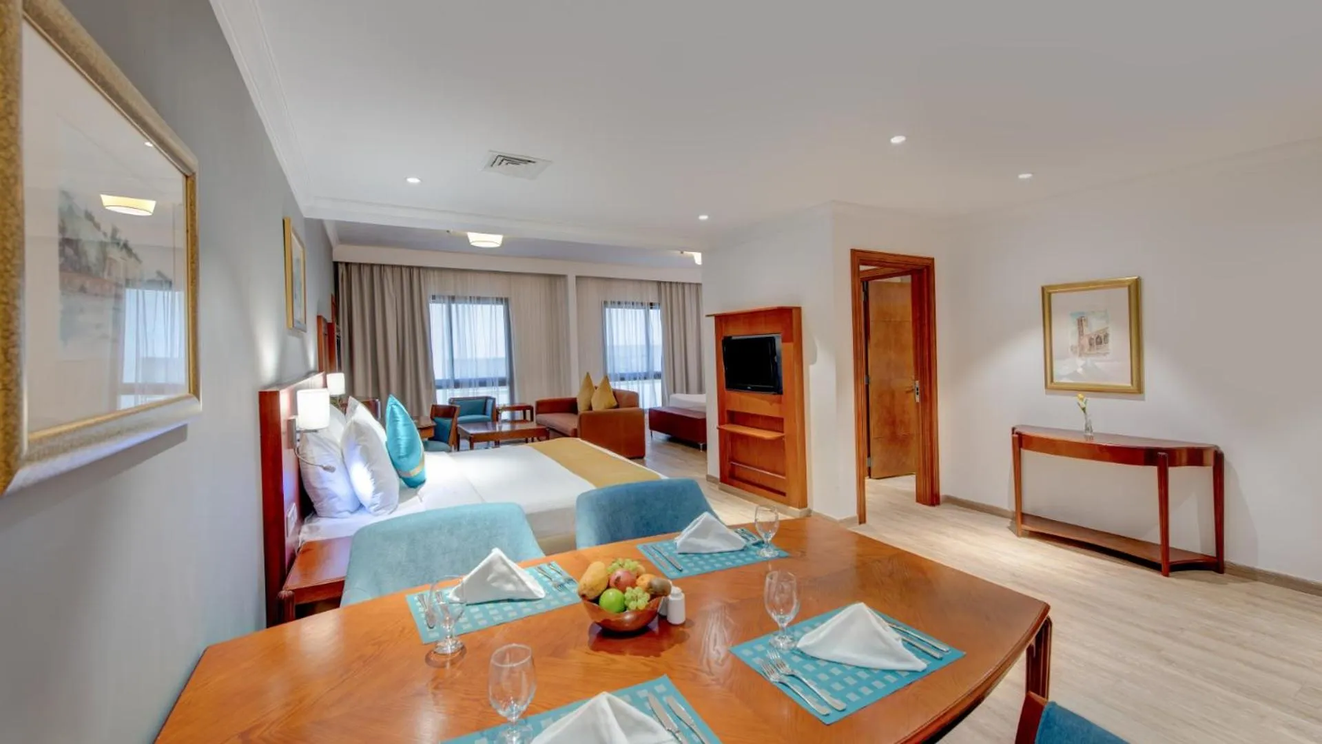 Dining area in Donatello Hotel