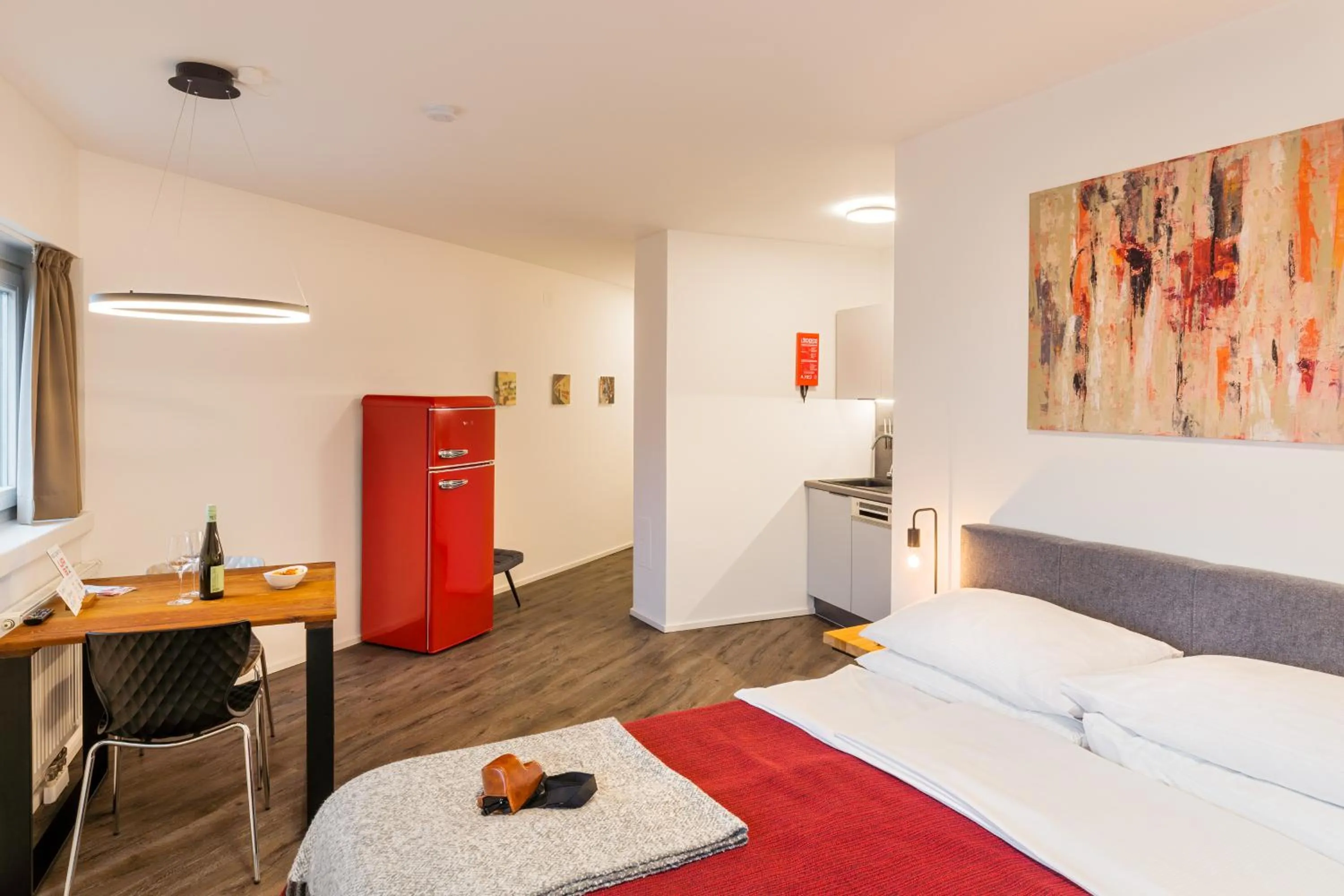 Bed in URBAN ISLAND I Riverside Apartments