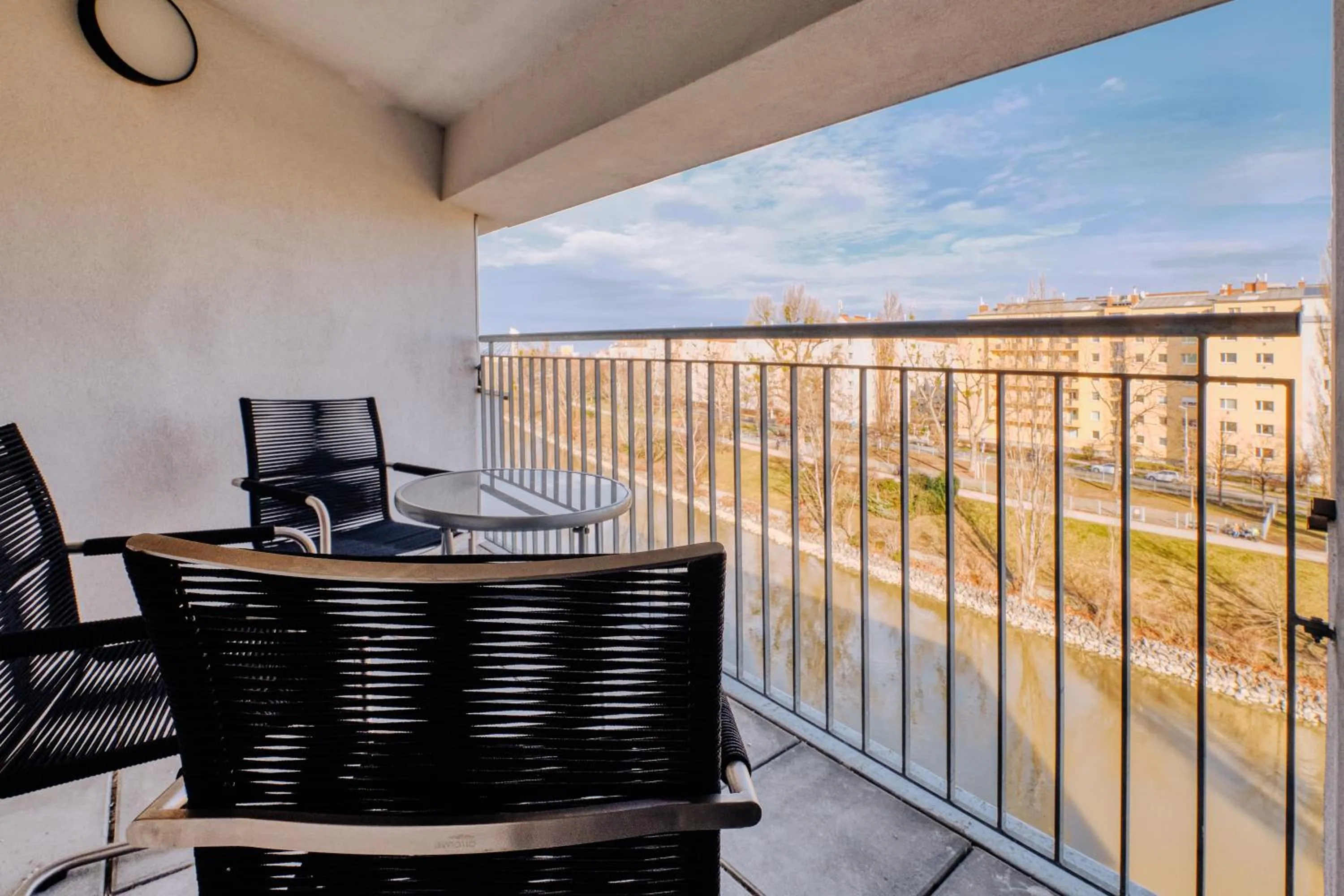 Balcony/Terrace in URBAN ISLAND I Riverside Apartments