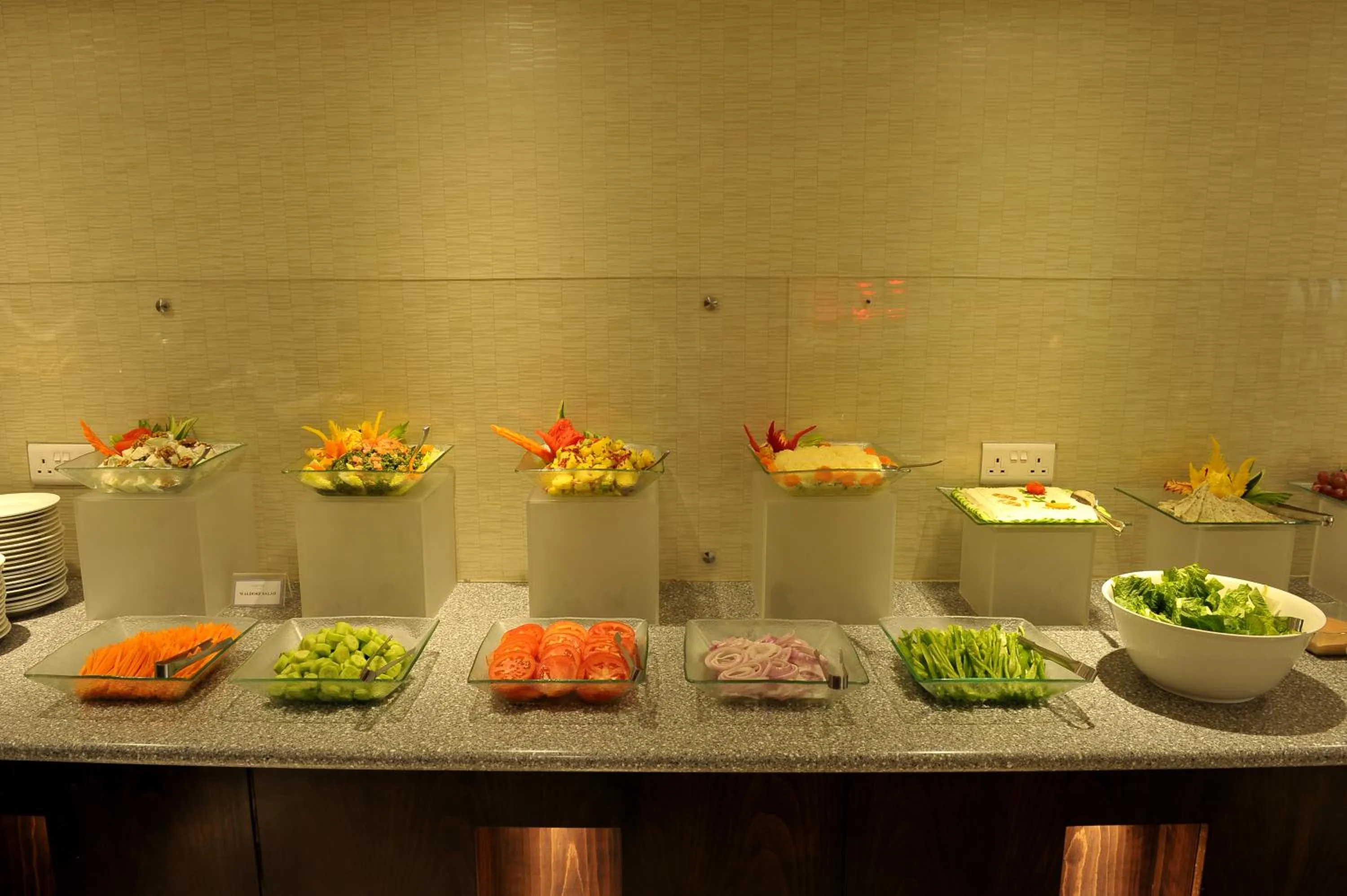 Restaurant/places to eat in Carlton Tower Hotel