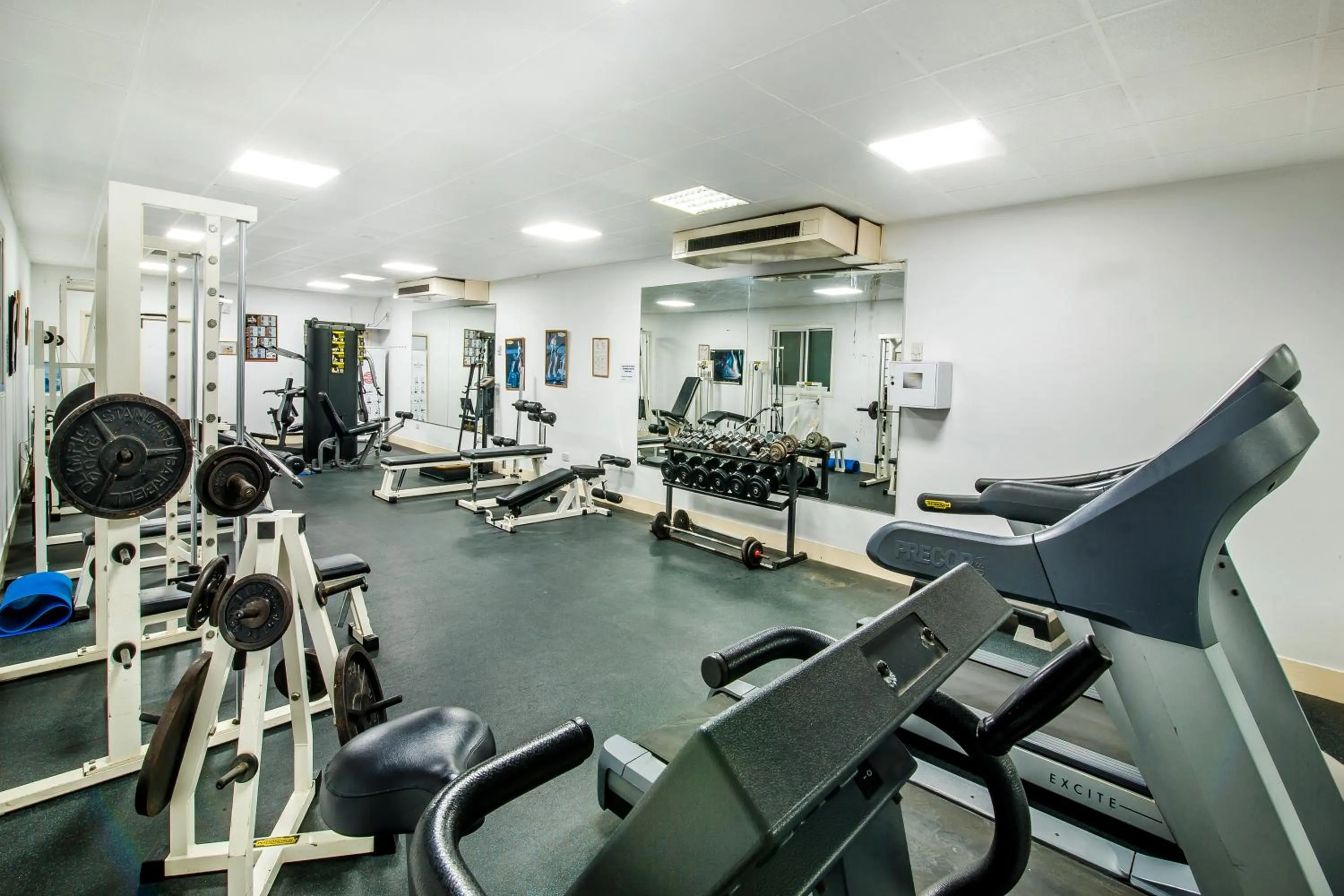 Fitness centre/facilities in Hotel Holiday International