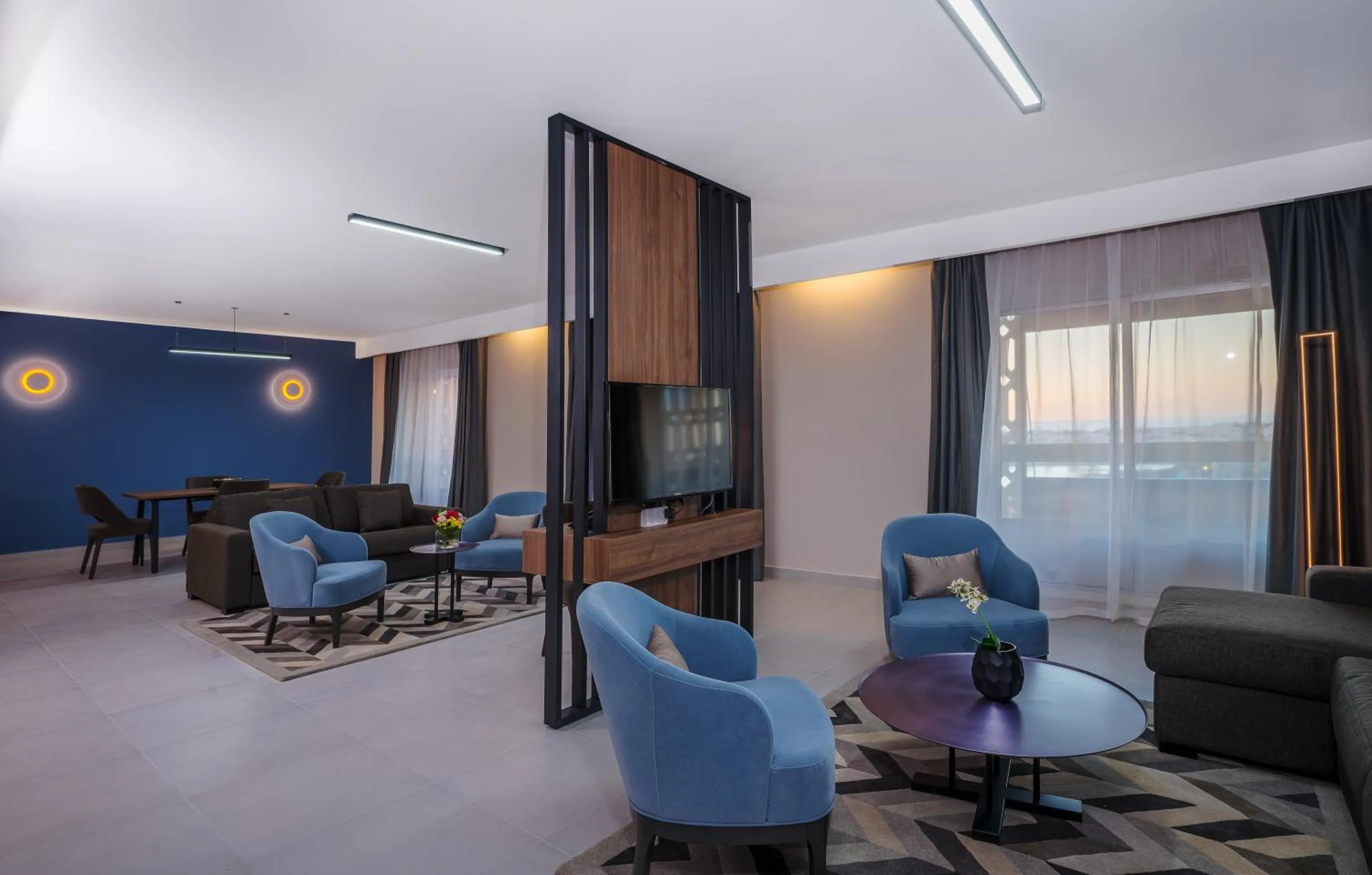 Lounge or bar in Hotel Holiday International