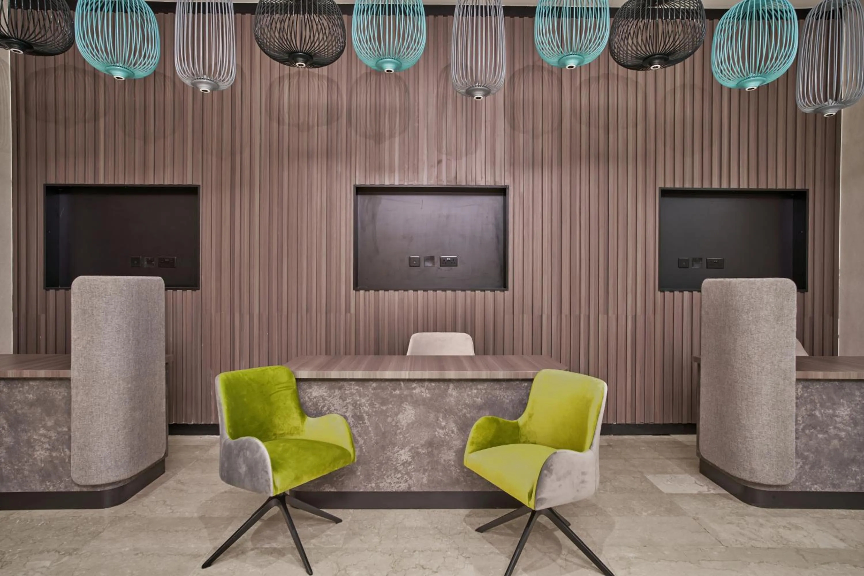 Seating area in Hotel Holiday International