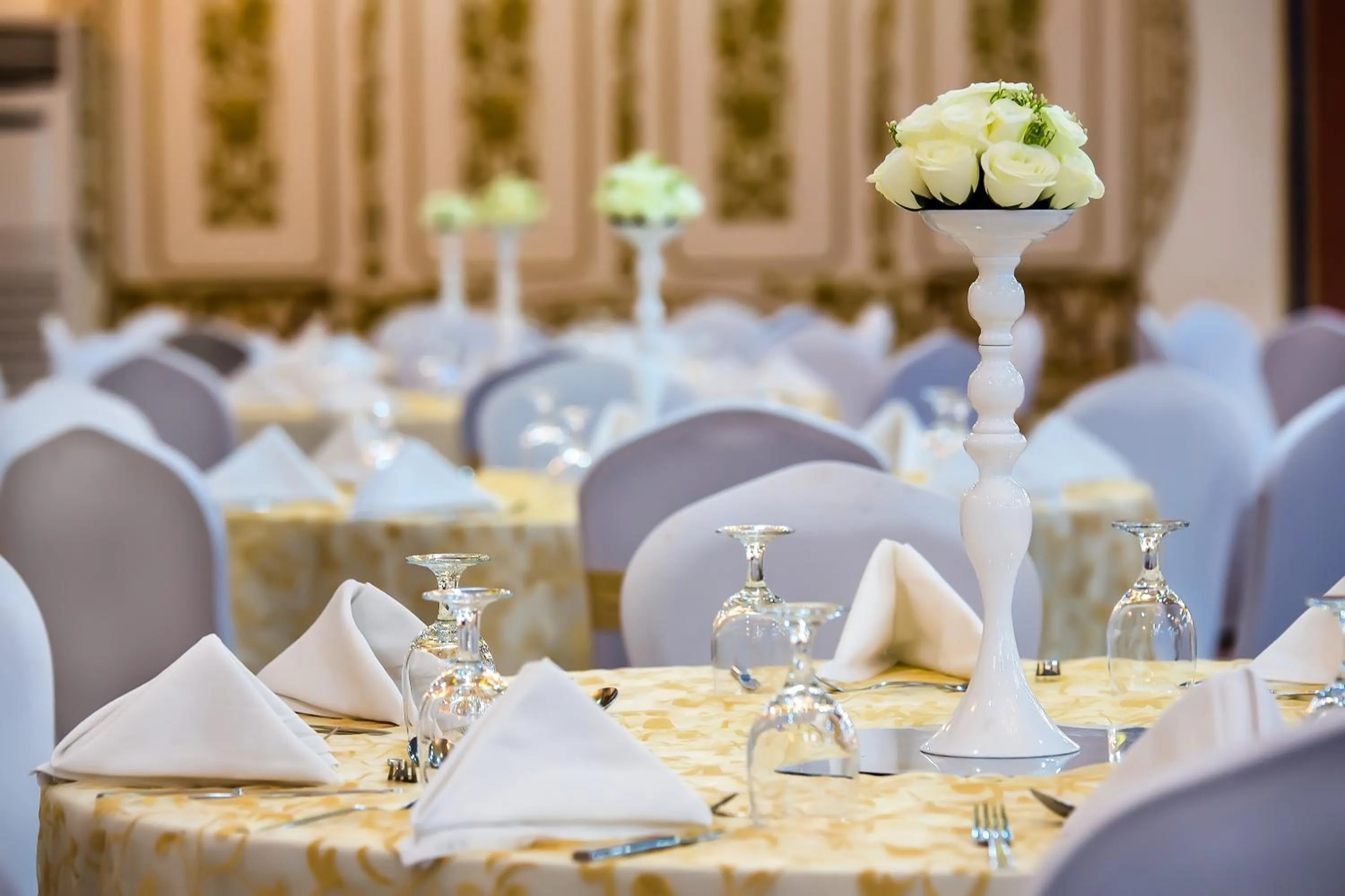 Banquet/Function facilities in Hotel Holiday International