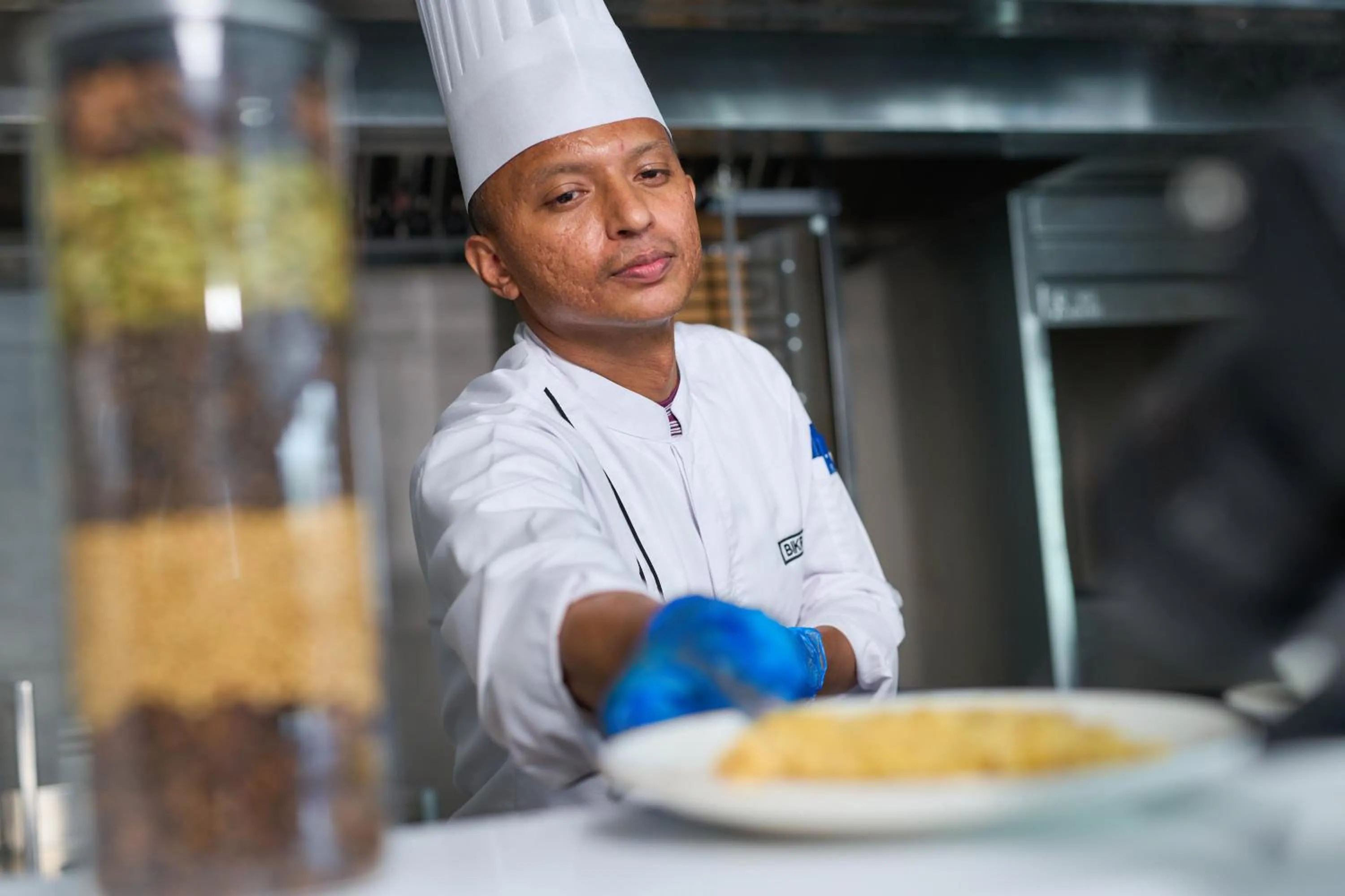 Food in Hotel Holiday International