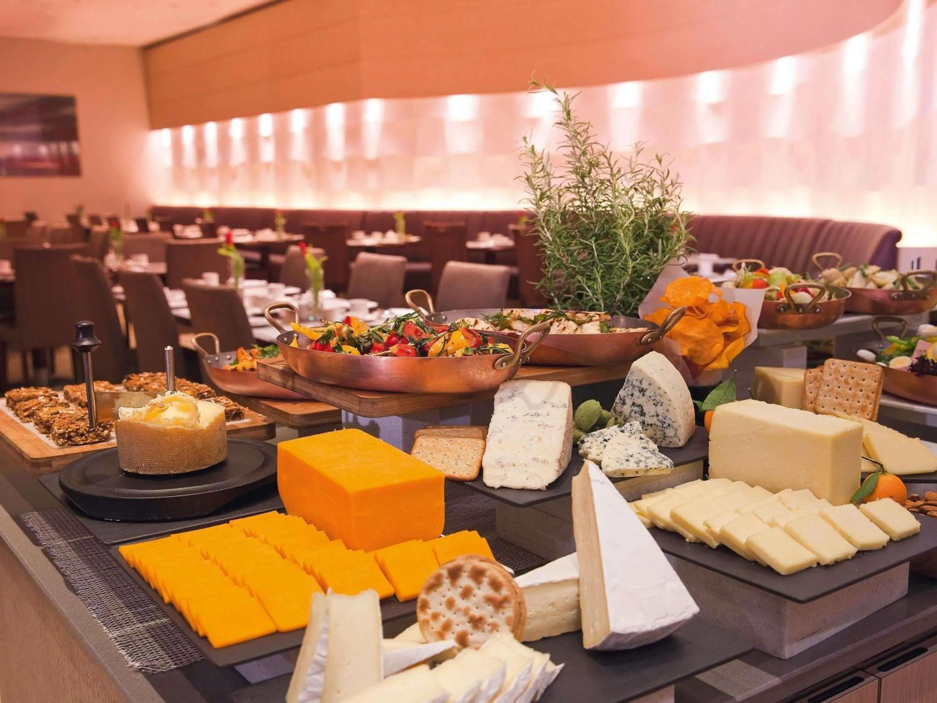 Breakfast in Mövenpick Hotel & Apartments Bur Dubai