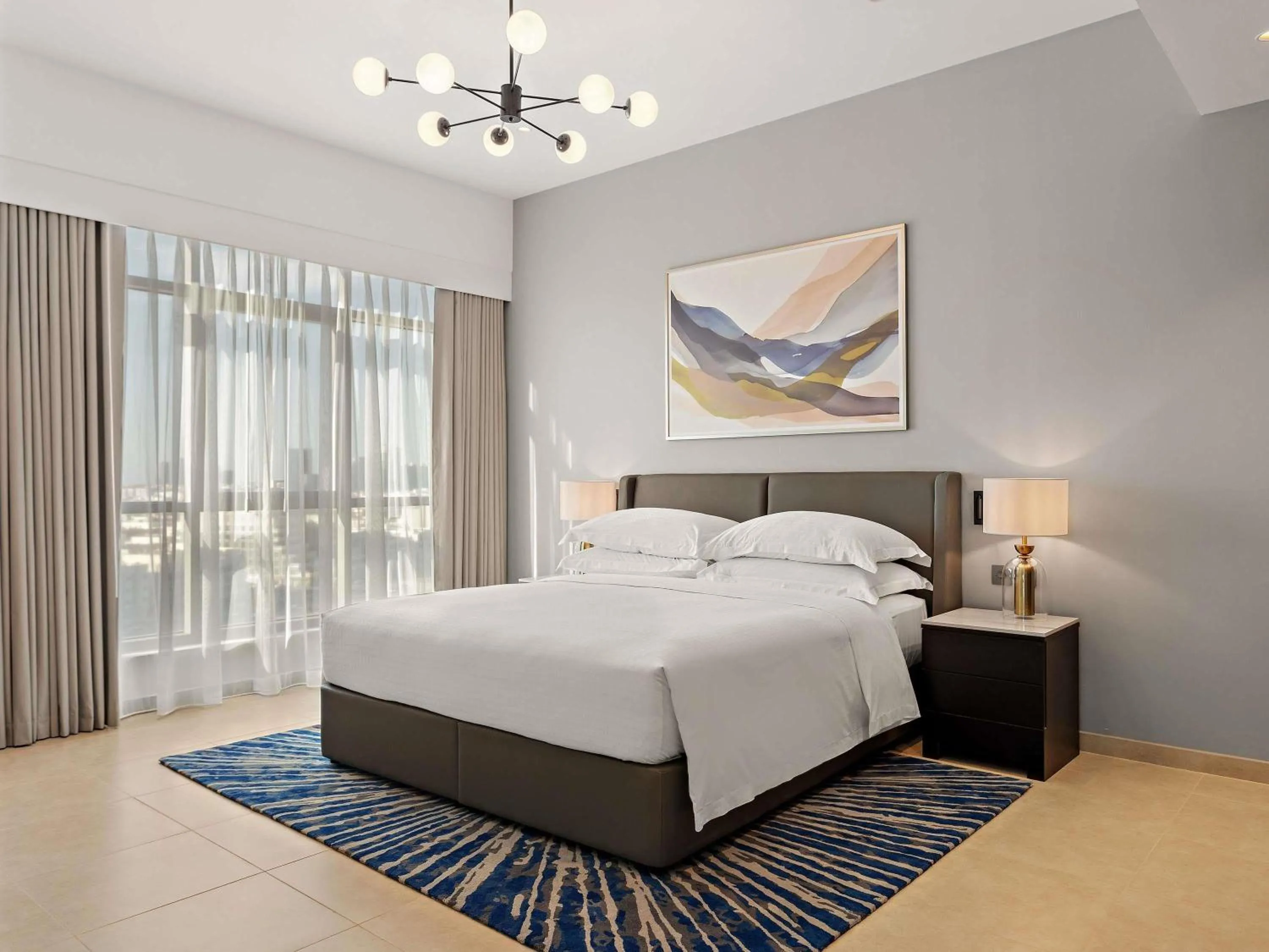 Bedroom, Bed in Mövenpick Hotel & Apartments Bur Dubai