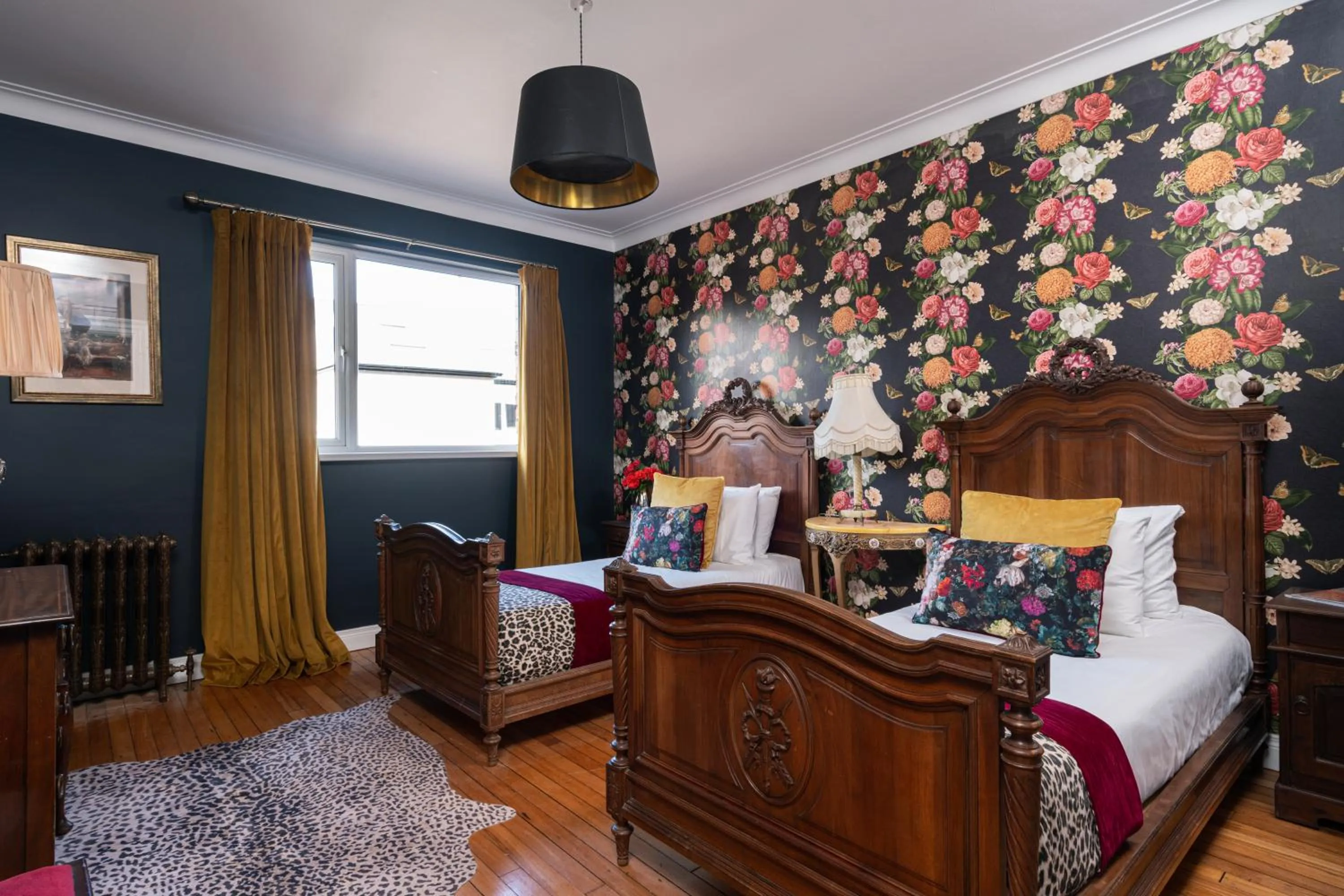 Bed in The Harrison Chambers of Distinction