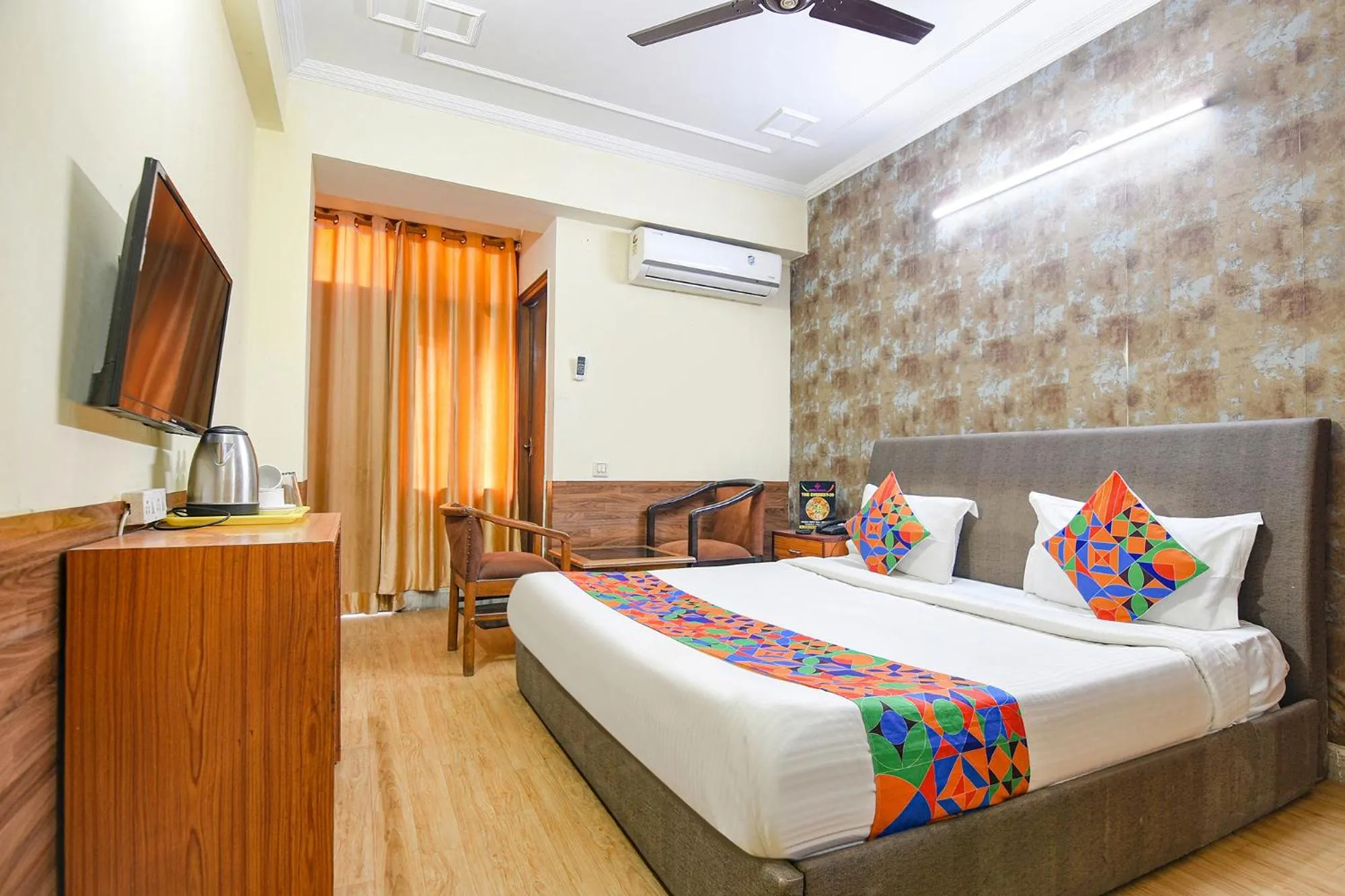 Bed in FabHotel Prime Praathana