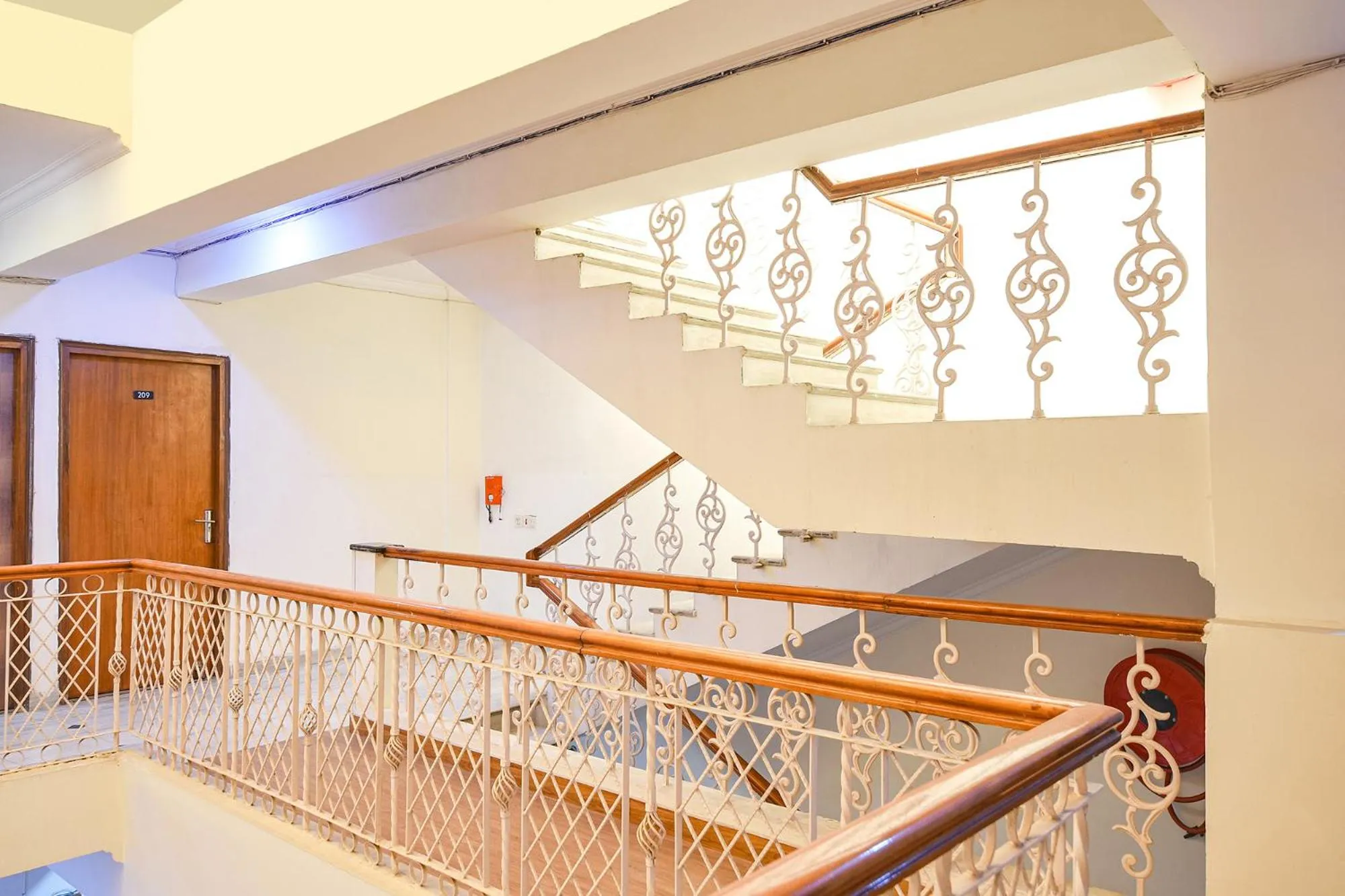 Lobby or reception in FabHotel Prime Praathana