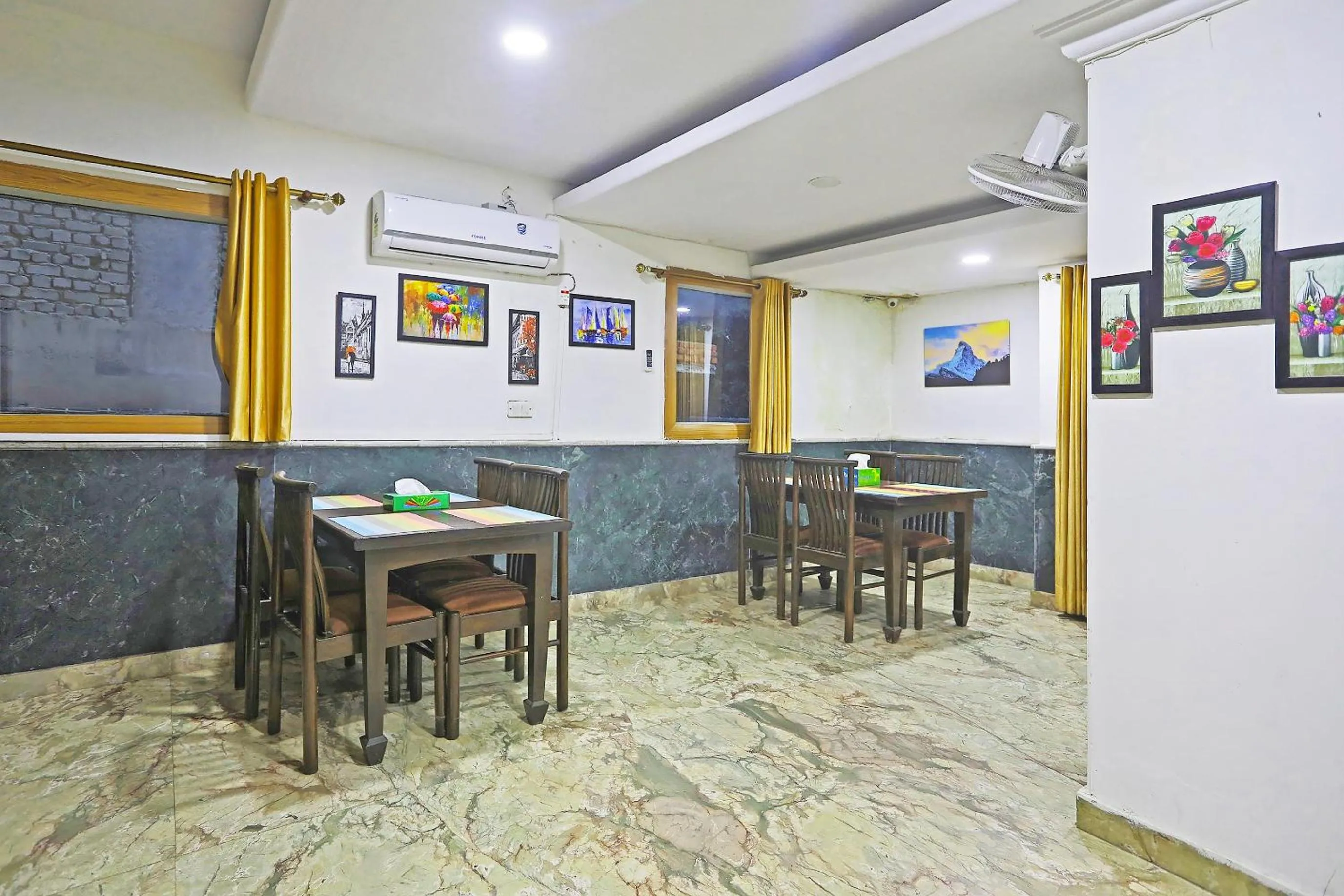 Dining area in Capital O Perfect Inn