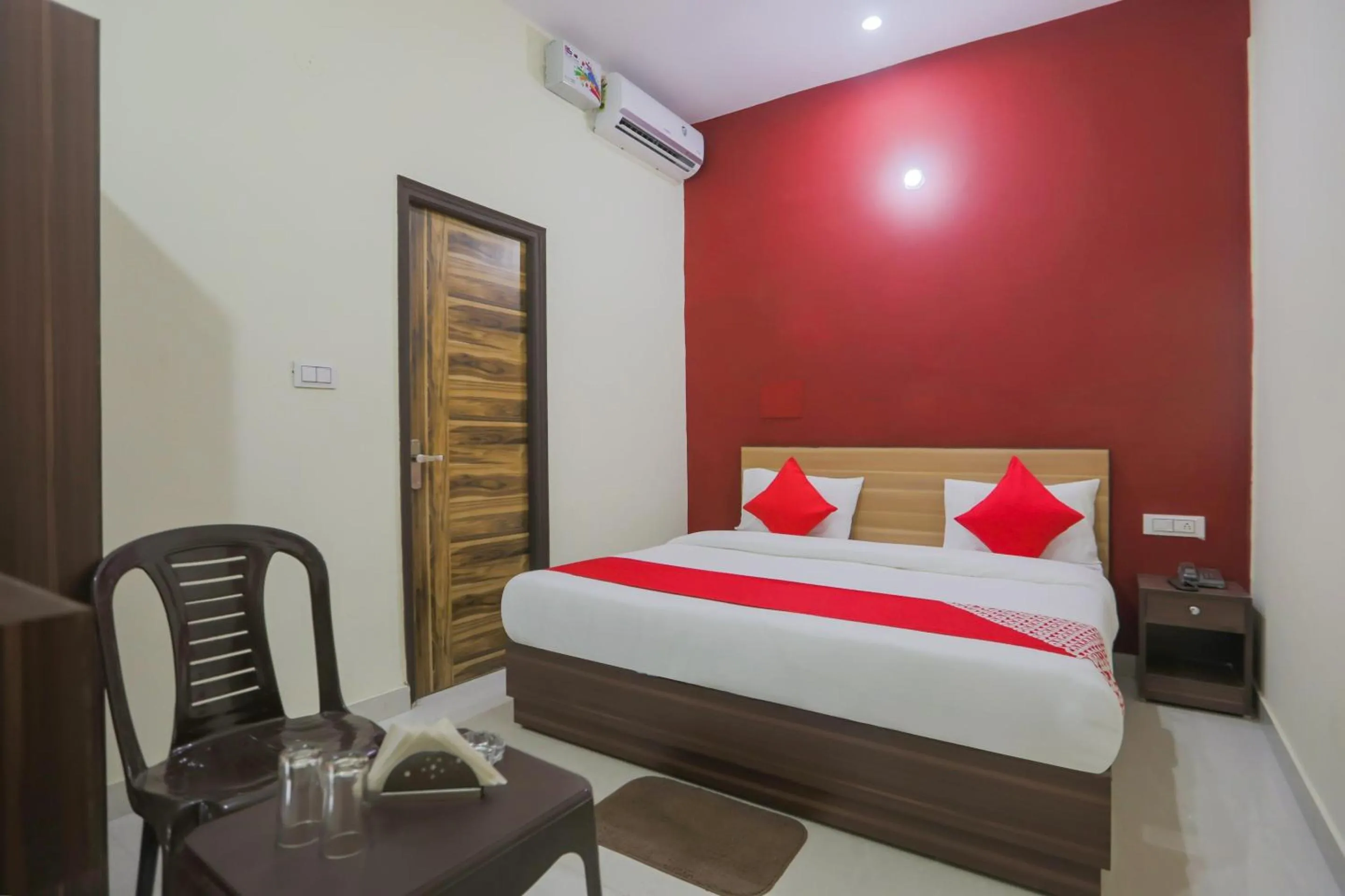 Bedroom, Bed in Hotel O Sewa Residency