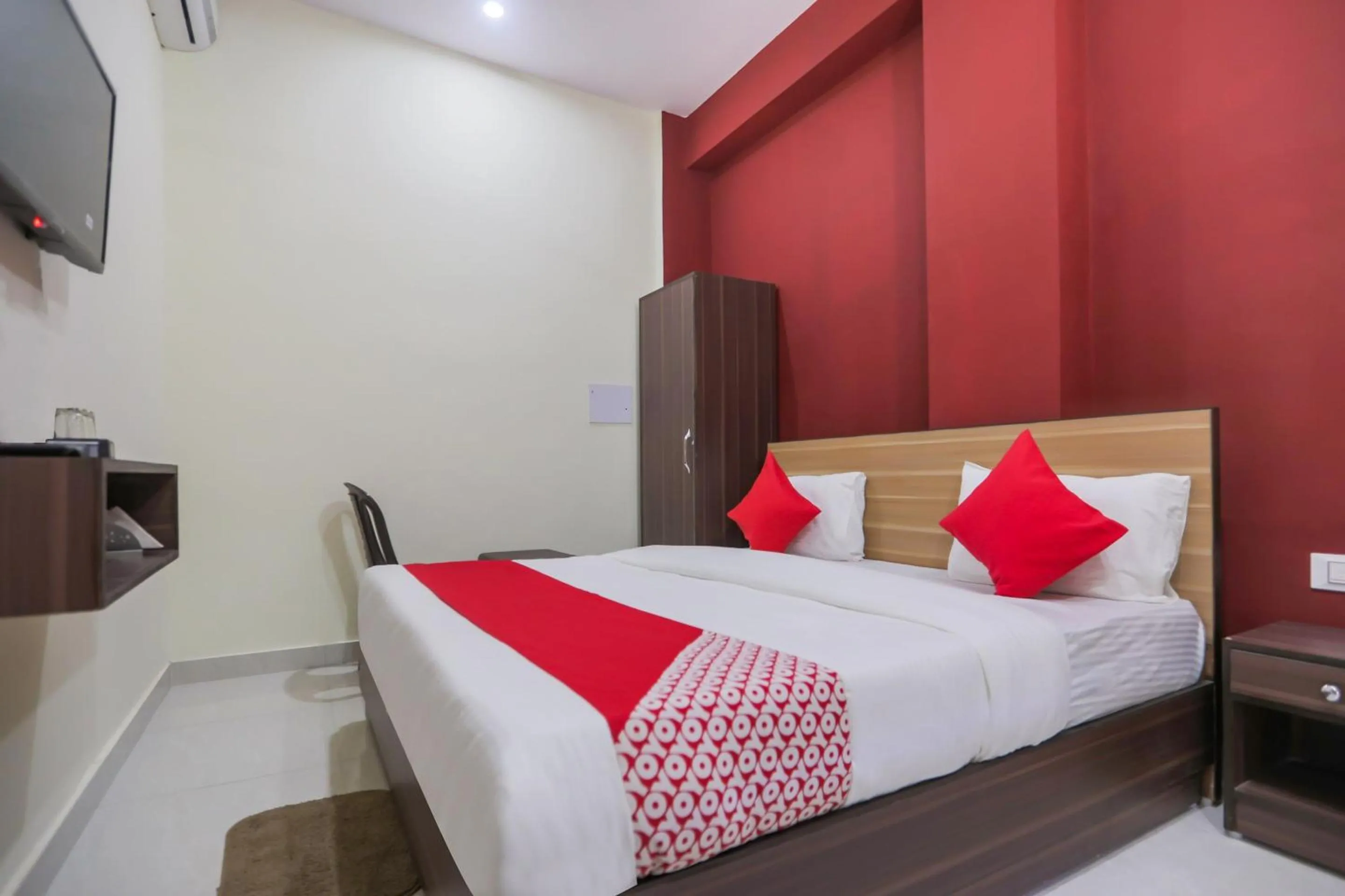 Bedroom, Bed in Hotel O Sewa Residency