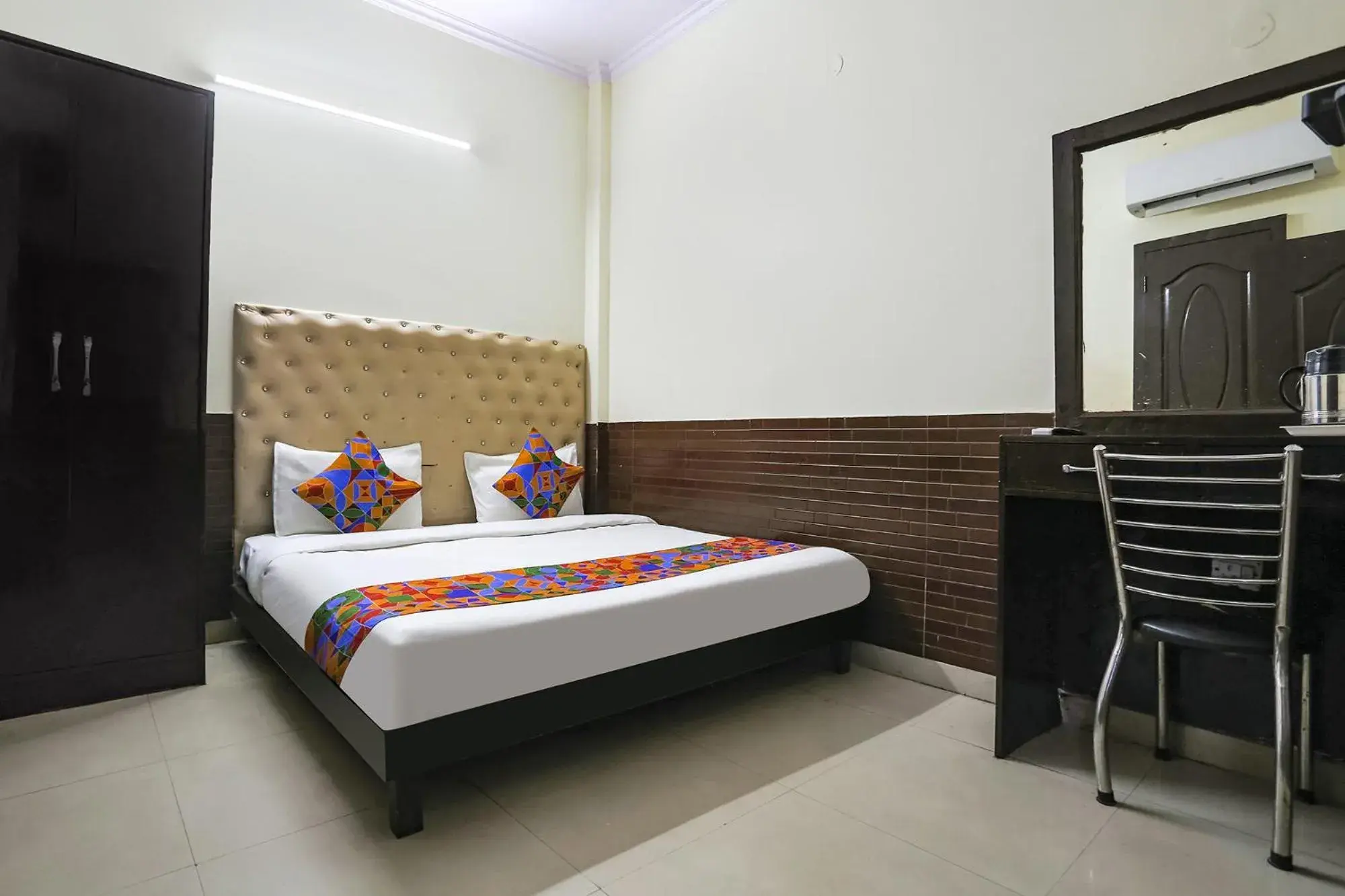 Deluxe Room - single occupancy in Via The Lazeez Deluxe Room - single occupancy in Via The Lazeez