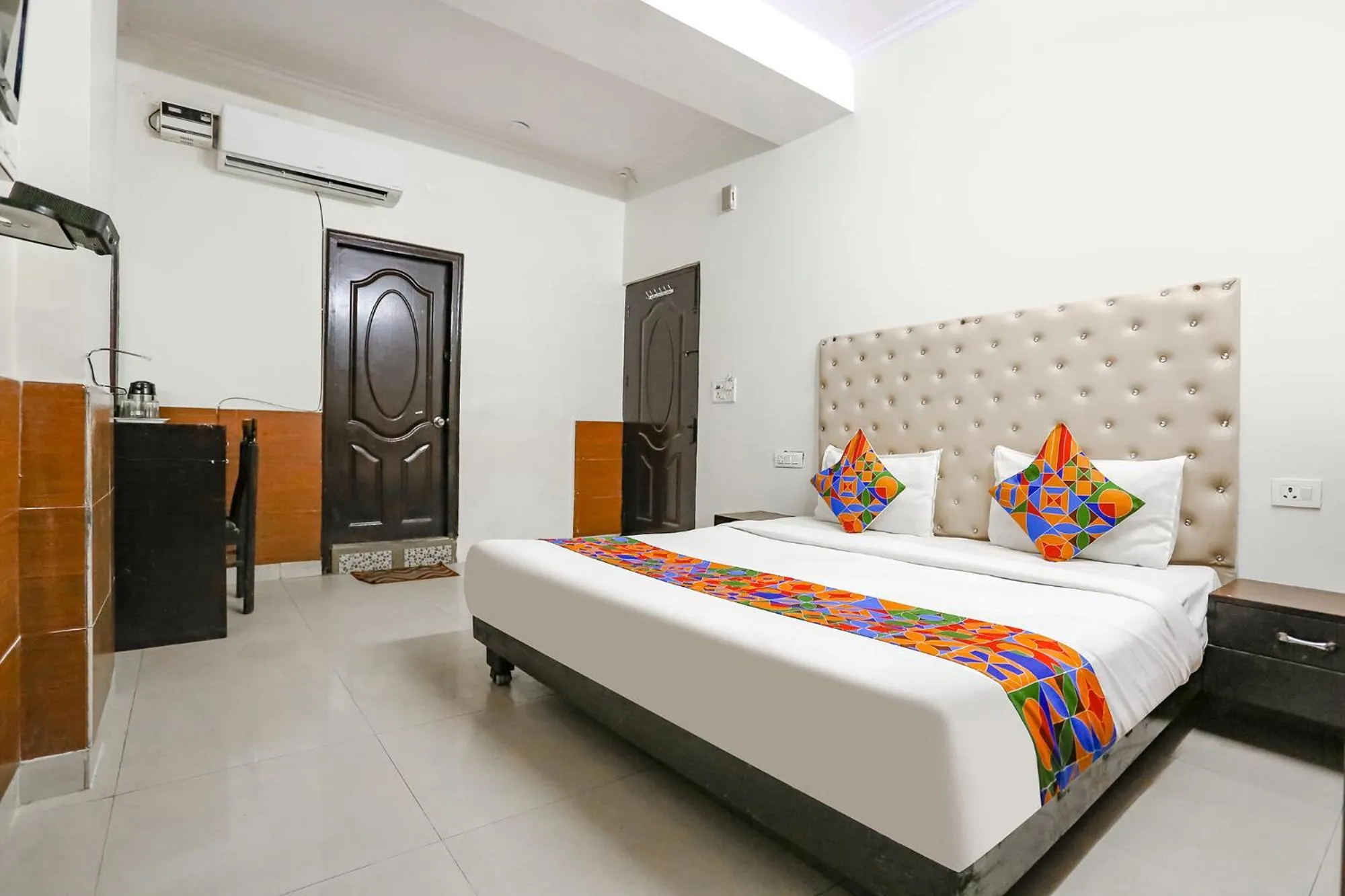 TV and multimedia, Bed in Via The Lazeez