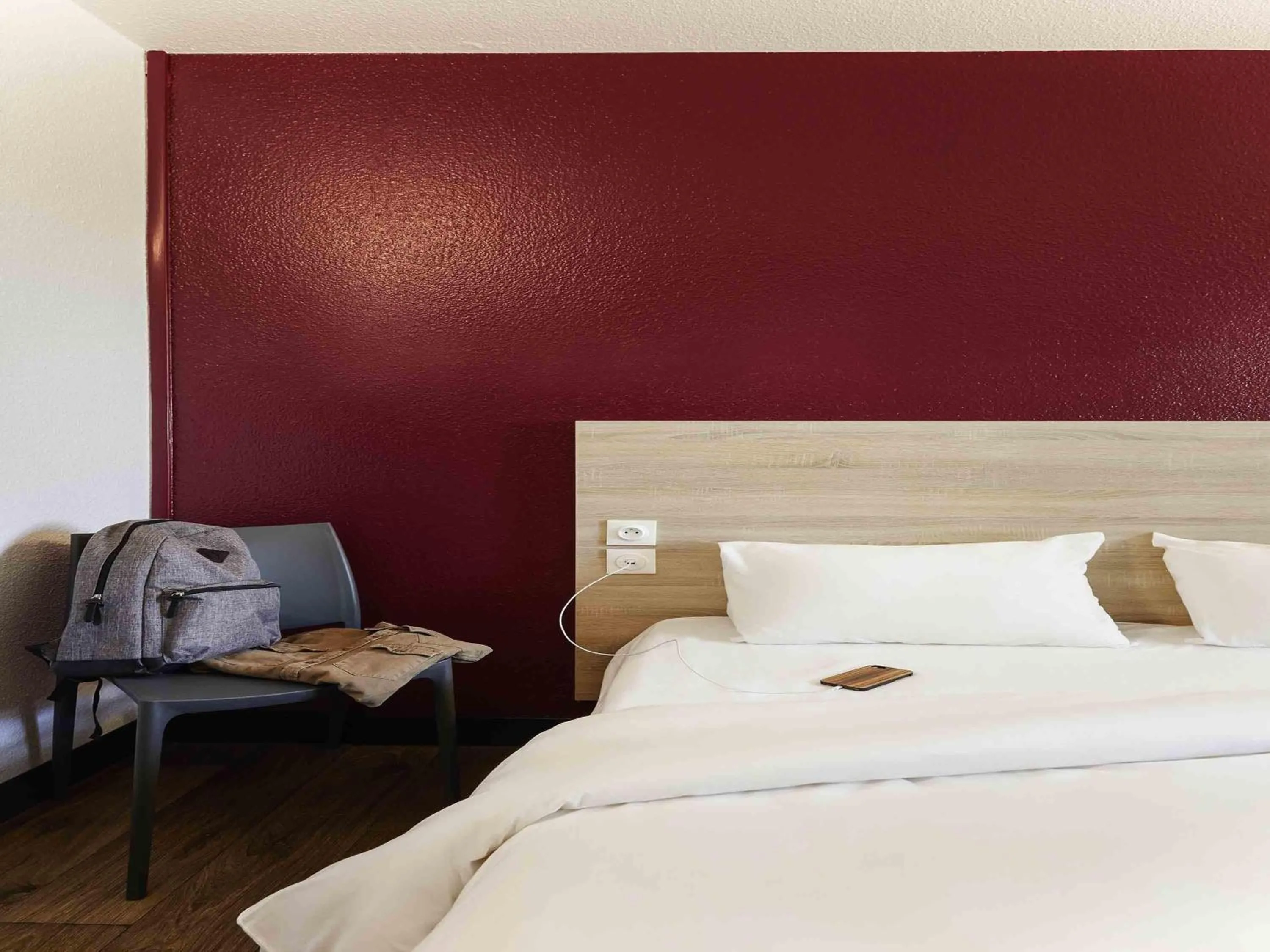 Bedroom, Bed in hotelF1 Fréjus Roquebrune sur Argens