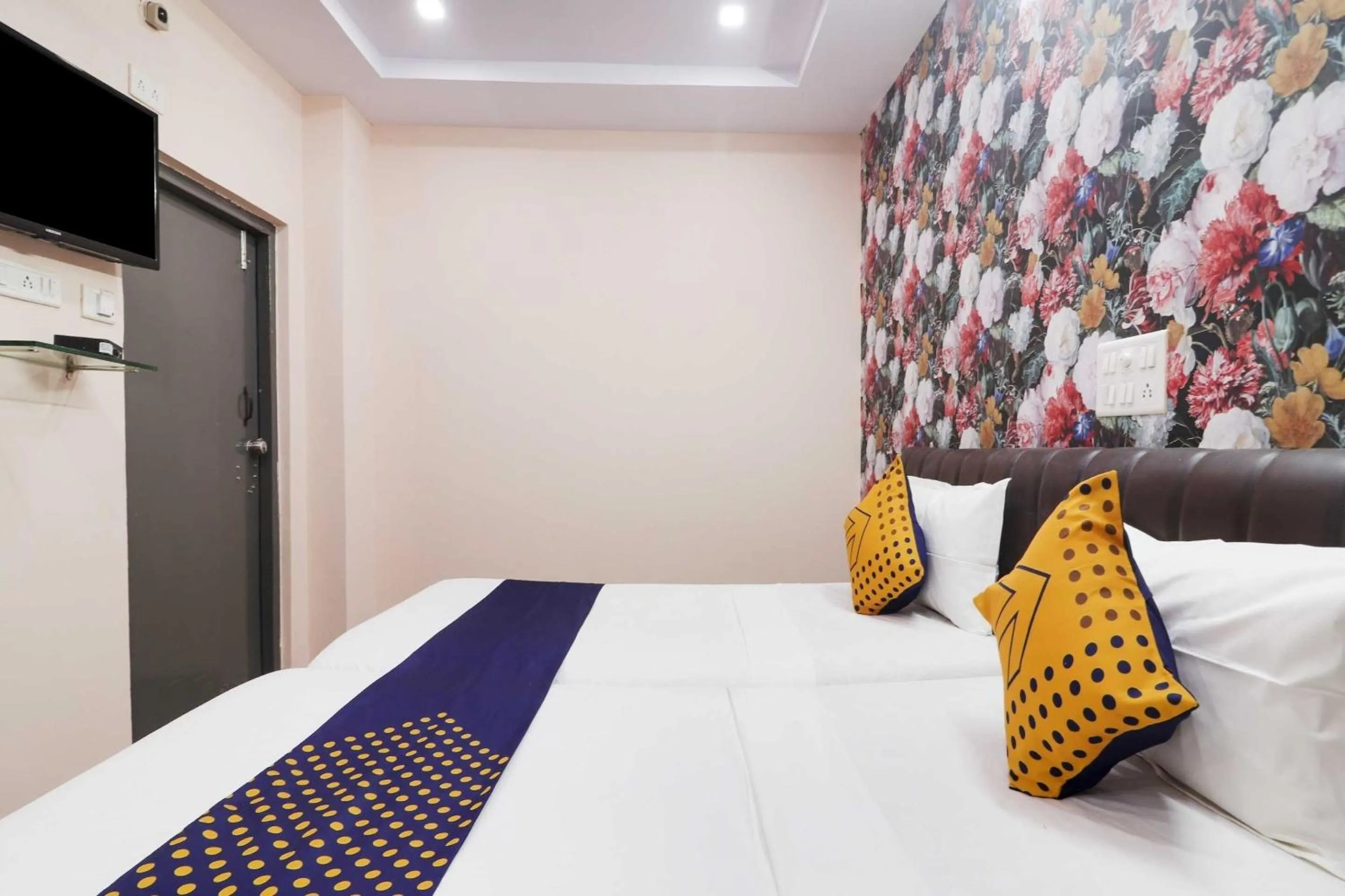 Bedroom, Bed in Hotel O 74966 Shree Amardeep Hotel