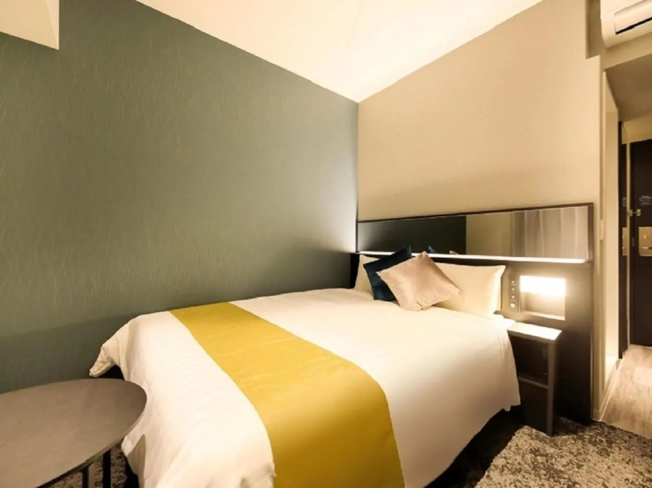 Bed in QuintessaHotel FukuokaTenjin Comic&Books