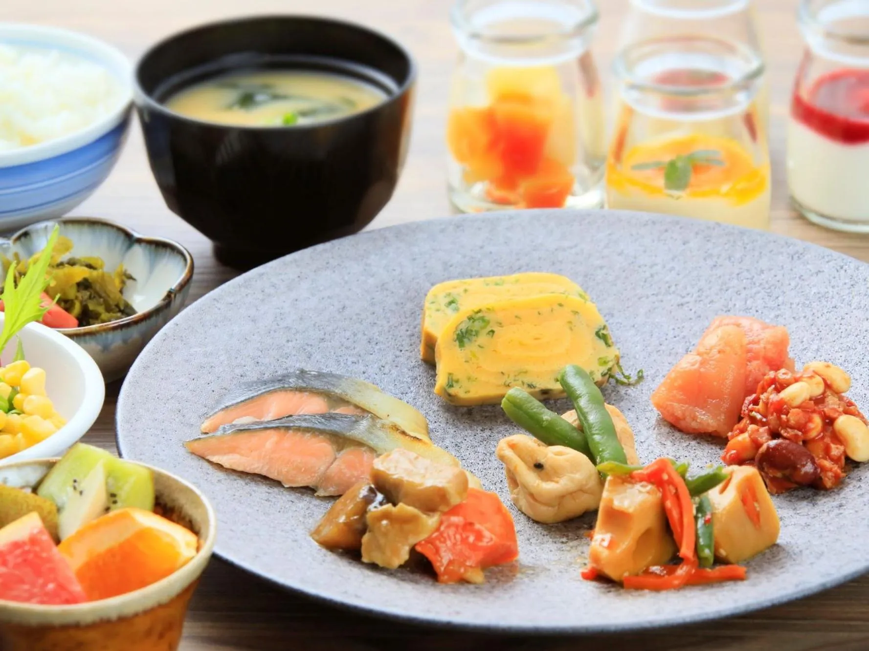 Food in QuintessaHotel FukuokaTenjin Comic&Books