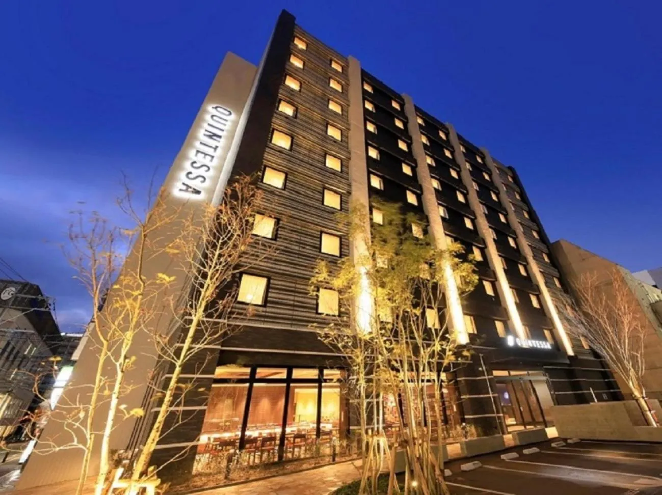 Property building in QuintessaHotel FukuokaTenjin Comic&Books