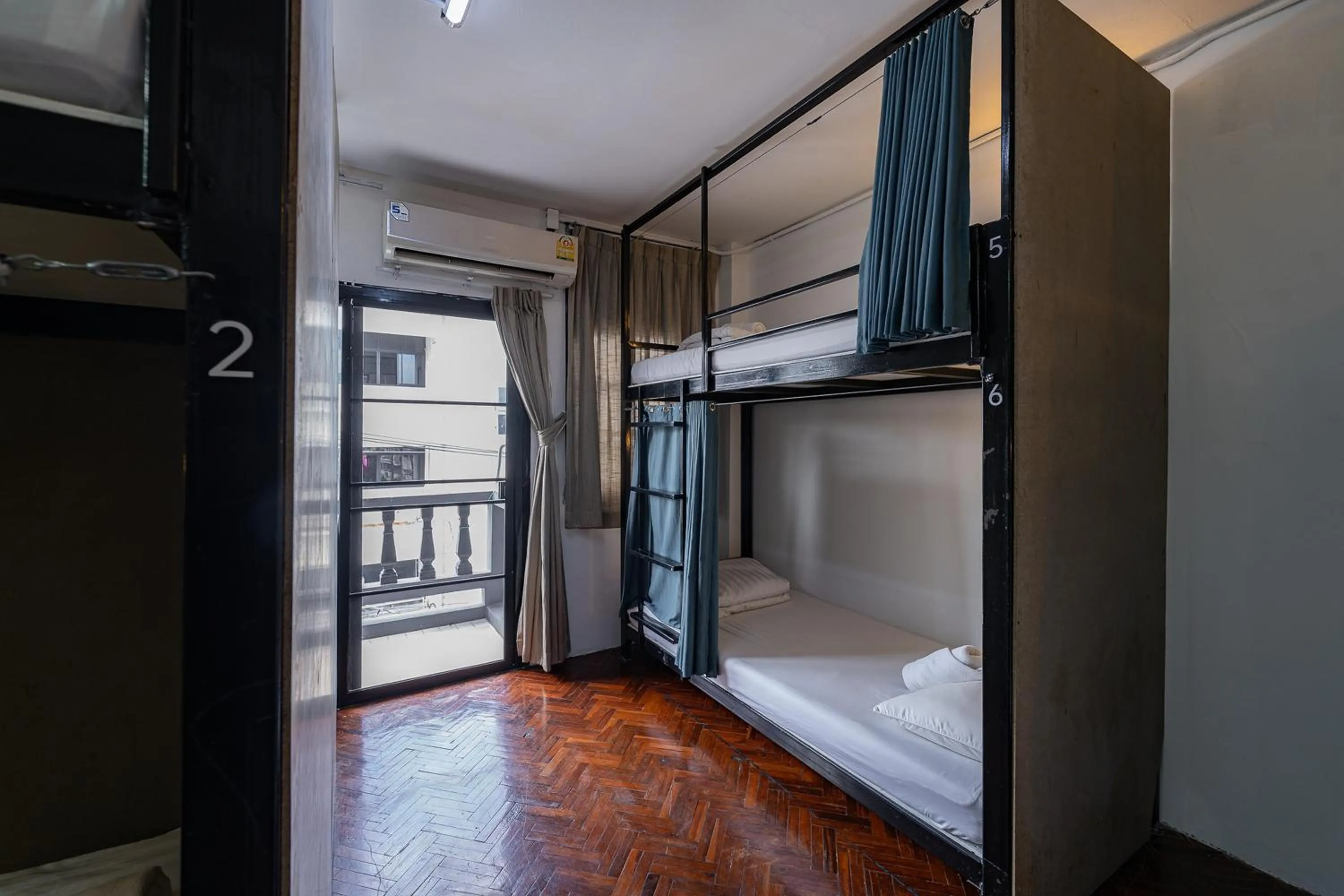 Bedroom, Bed in KAYAN Hostel