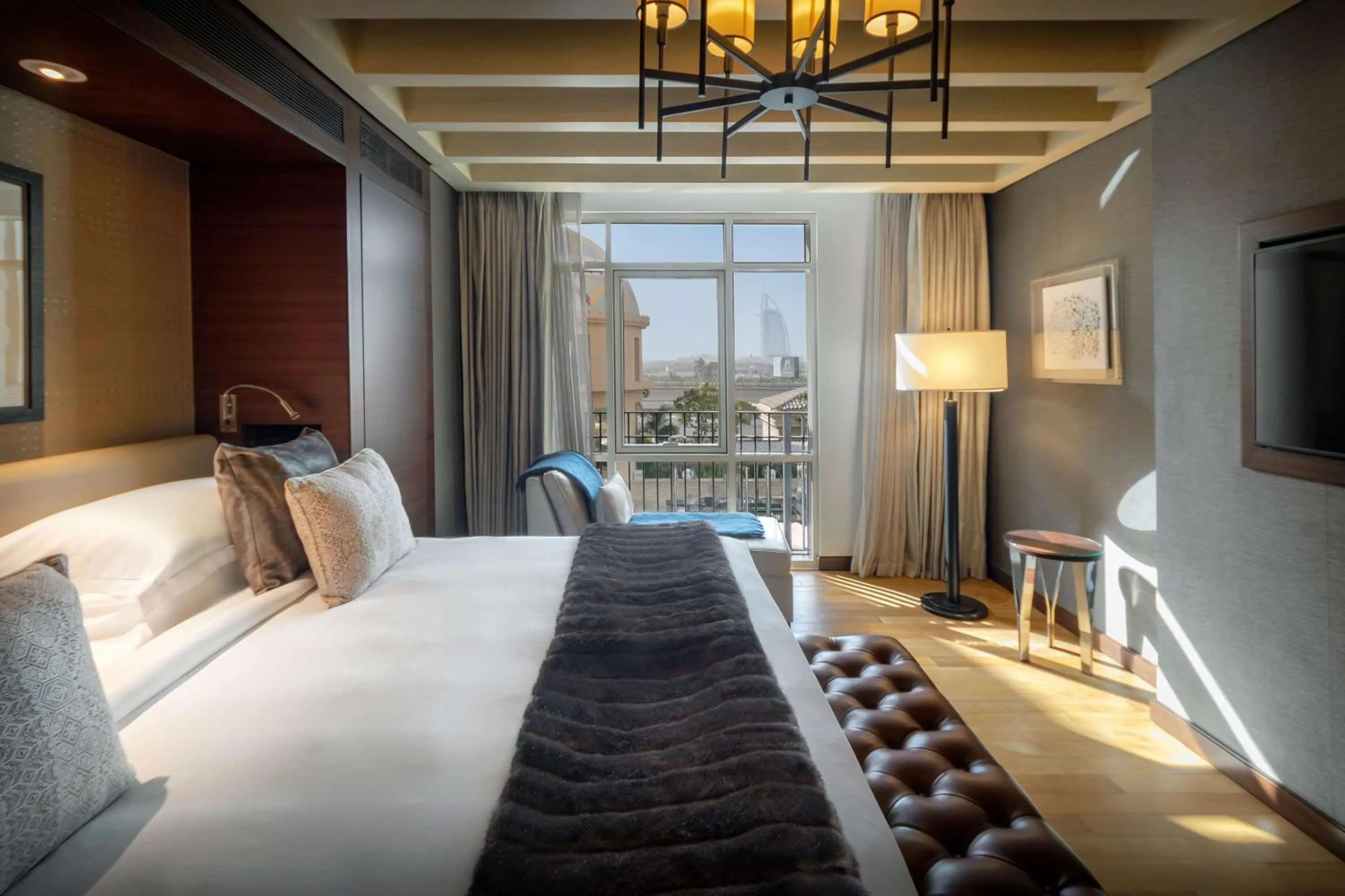 Photo of the whole room, Bed in Kempinski Hotel Mall of the Emirates, Dubai