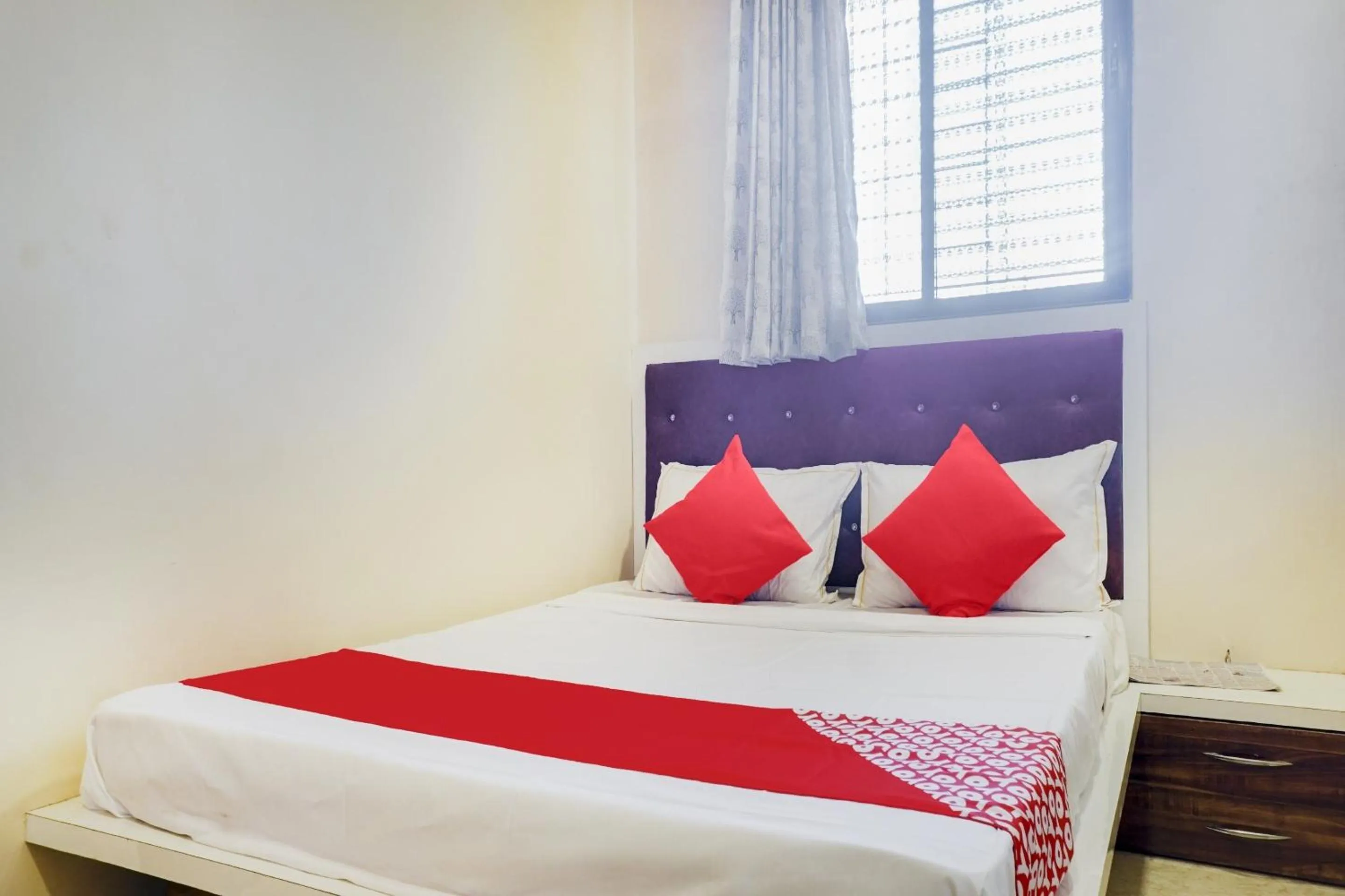 Bedroom in Hotel O Vijay Residency