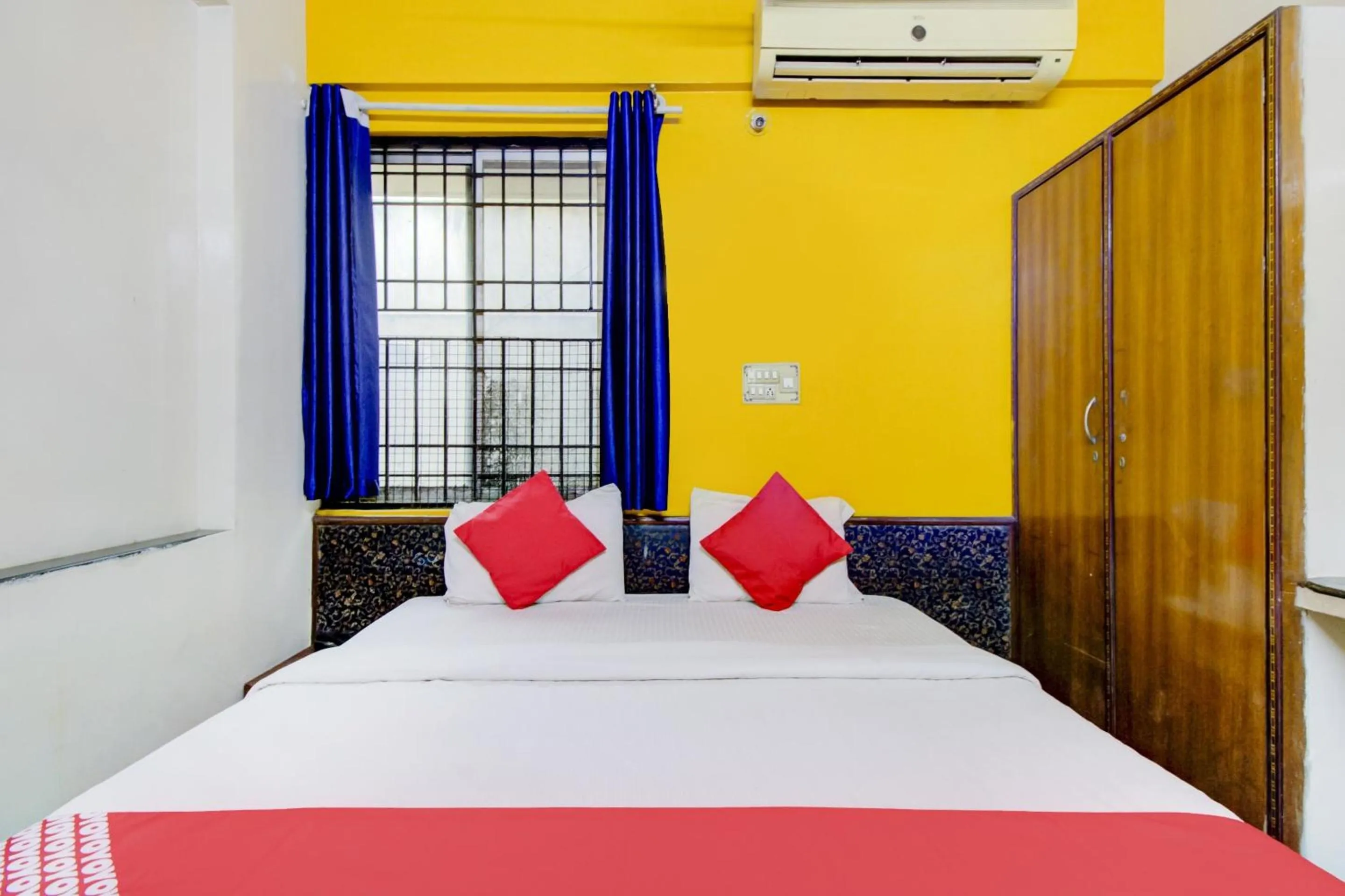 Bedroom in Hotel O Vijay Residency