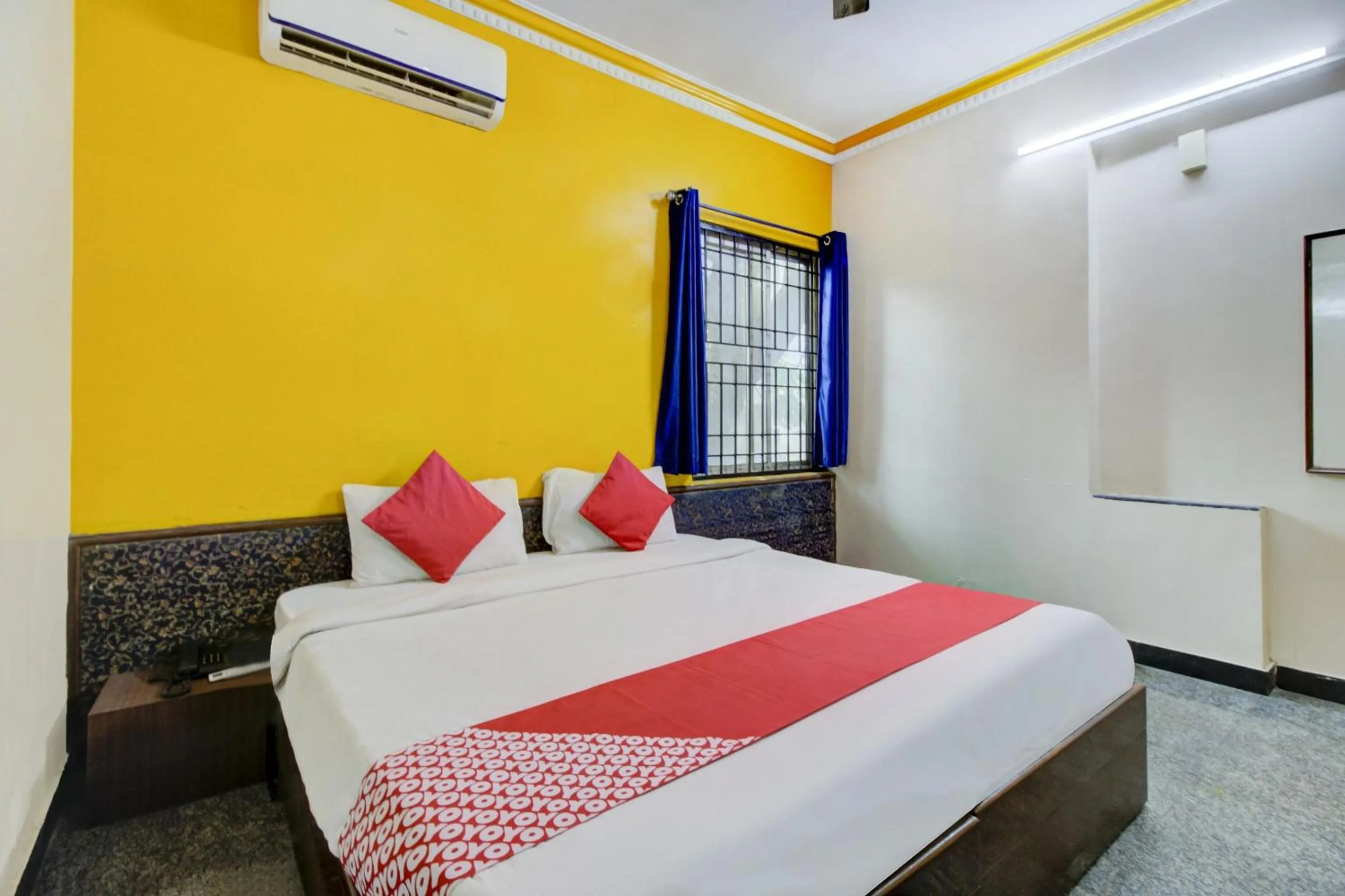 Bedroom in Hotel O Vijay Residency