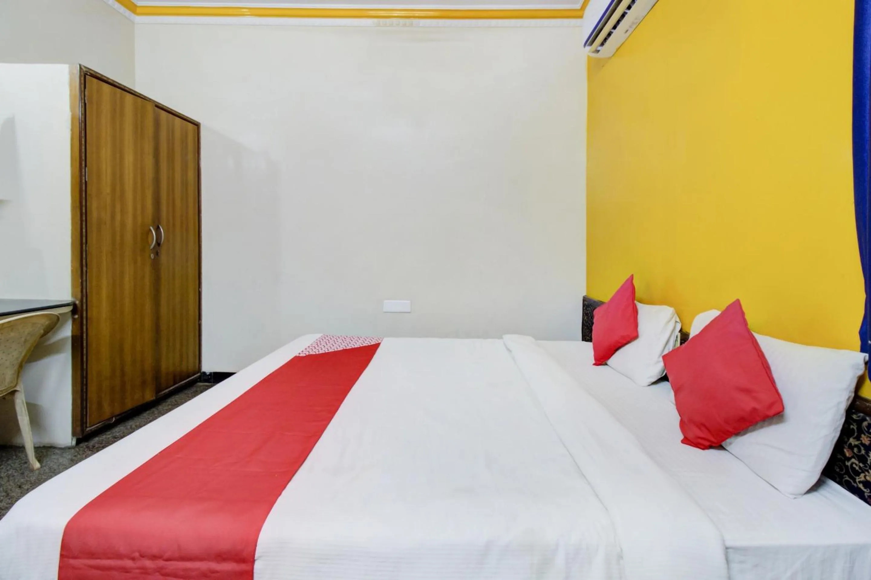 Bedroom in Hotel O Vijay Residency