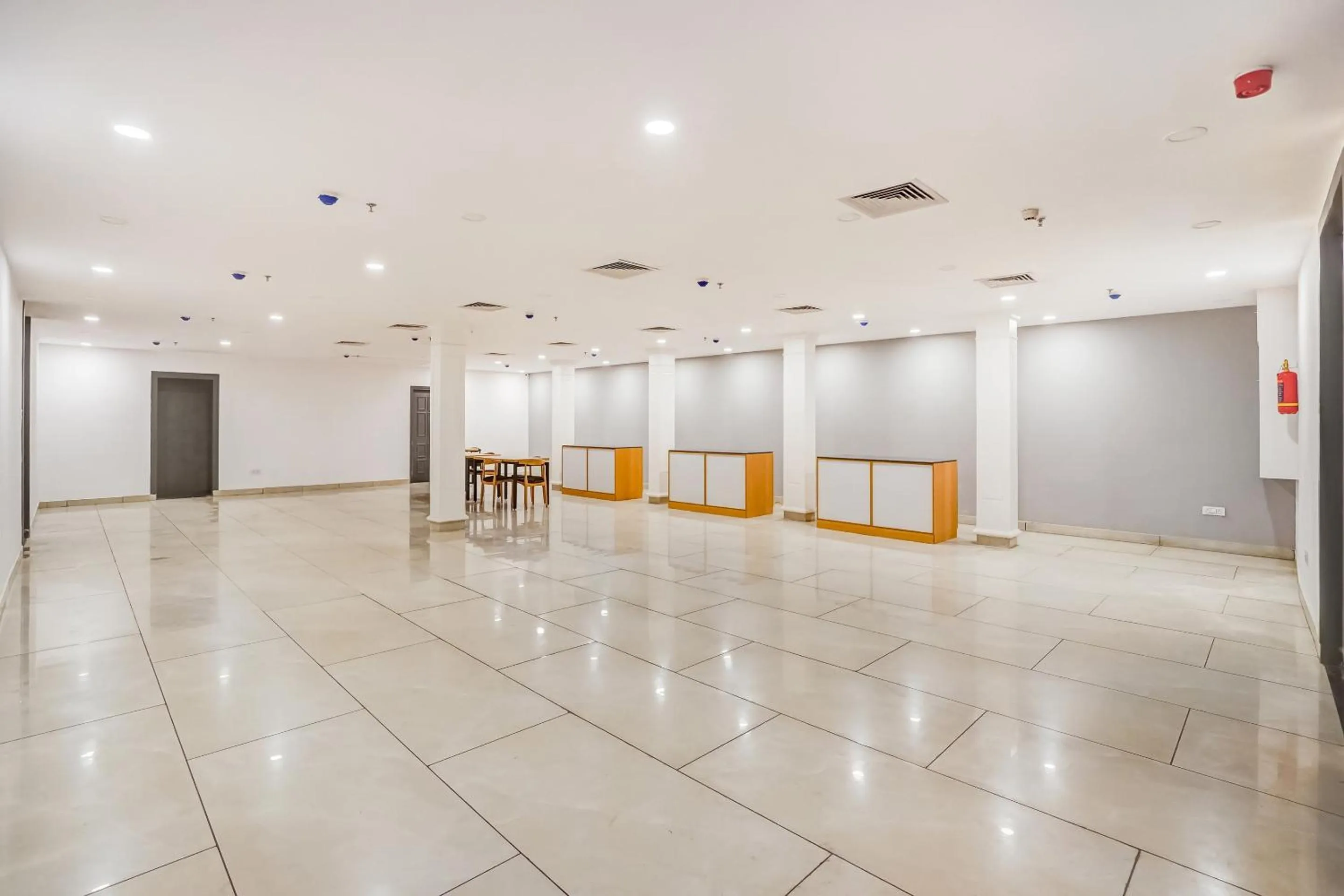 Lobby or reception in Super Townhouse Sector 19 Fun Republic Mall Indiranagar