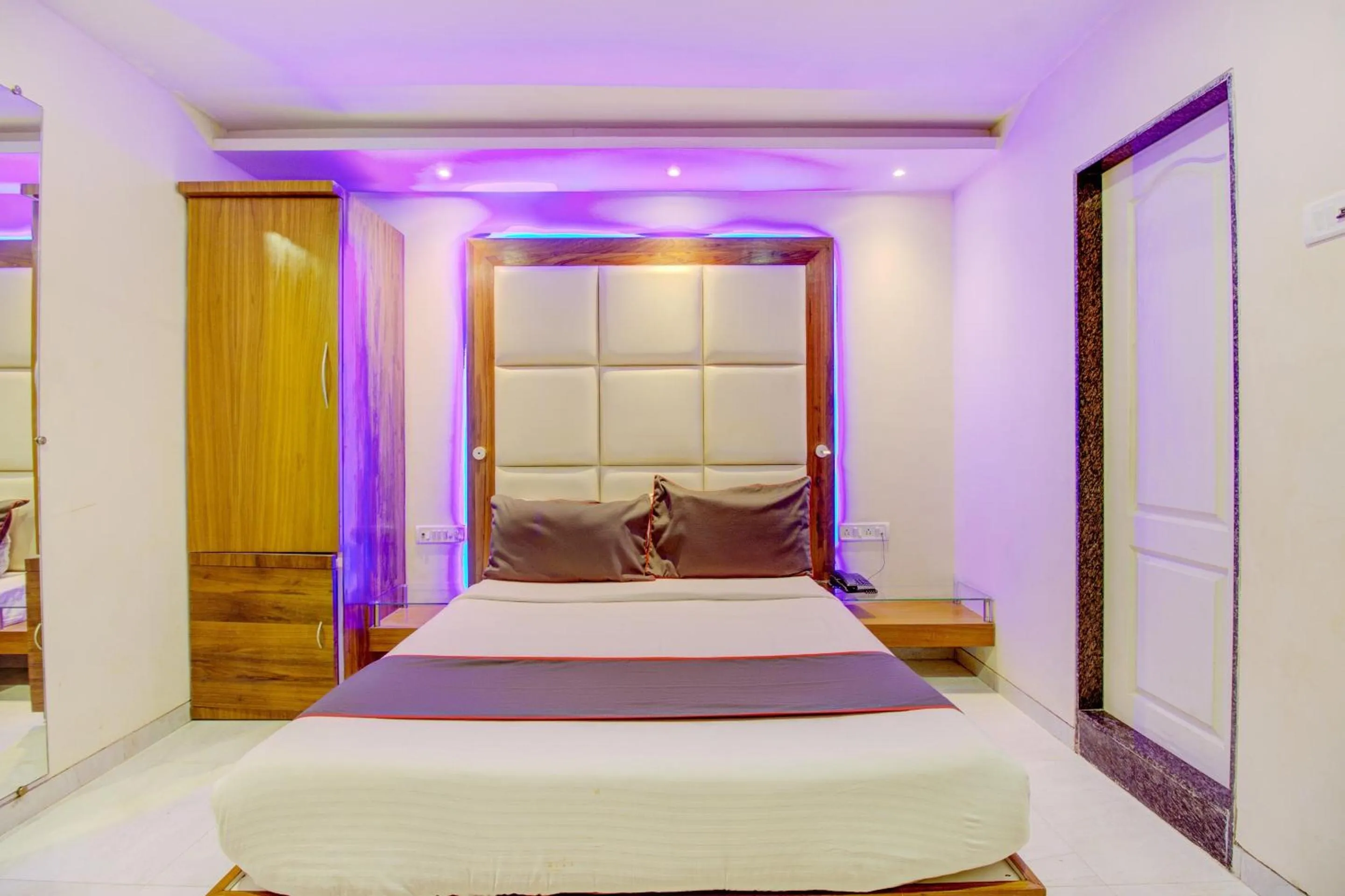 Bedroom, Bed in Hotel O Address Inn