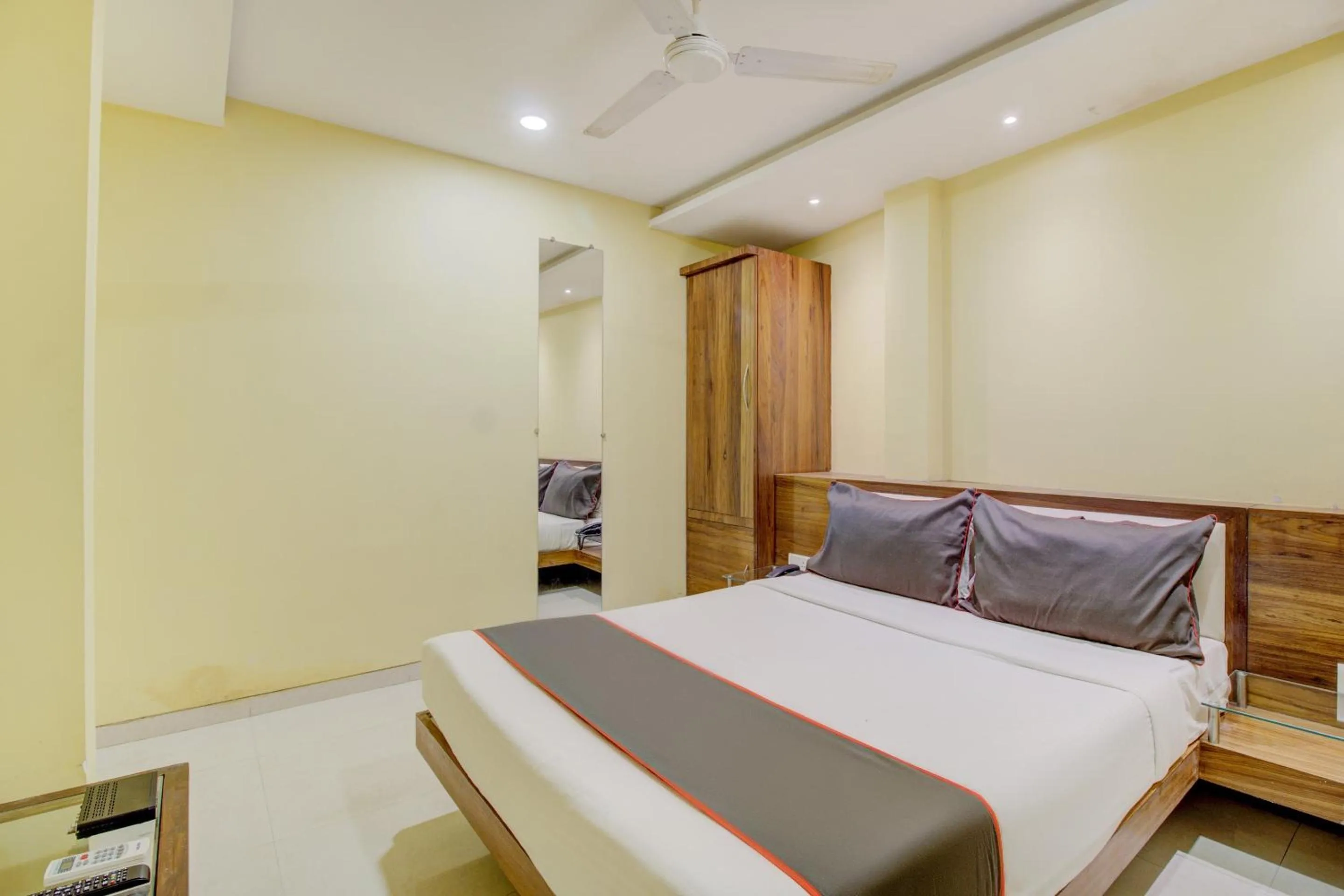 Bedroom, Bed in Hotel O Address Inn