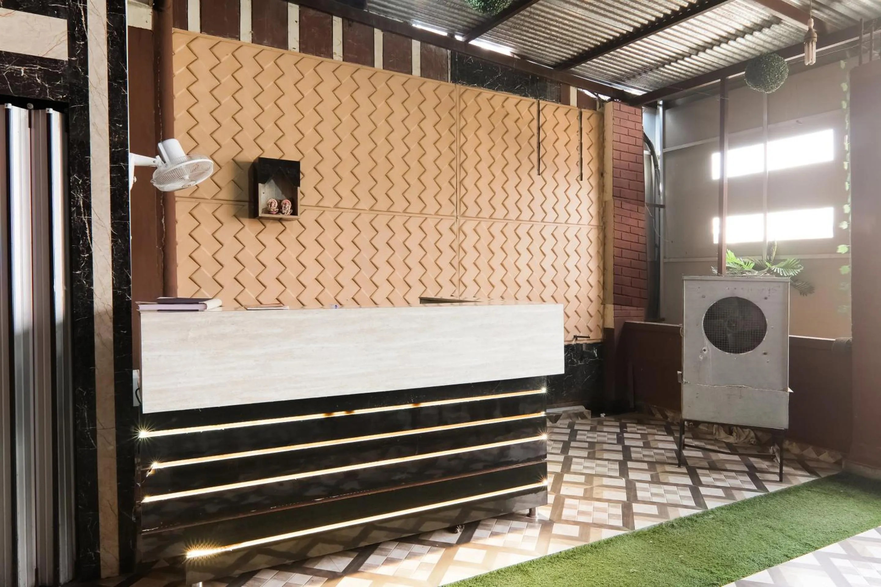 Lobby or reception in Hotel O Samrat