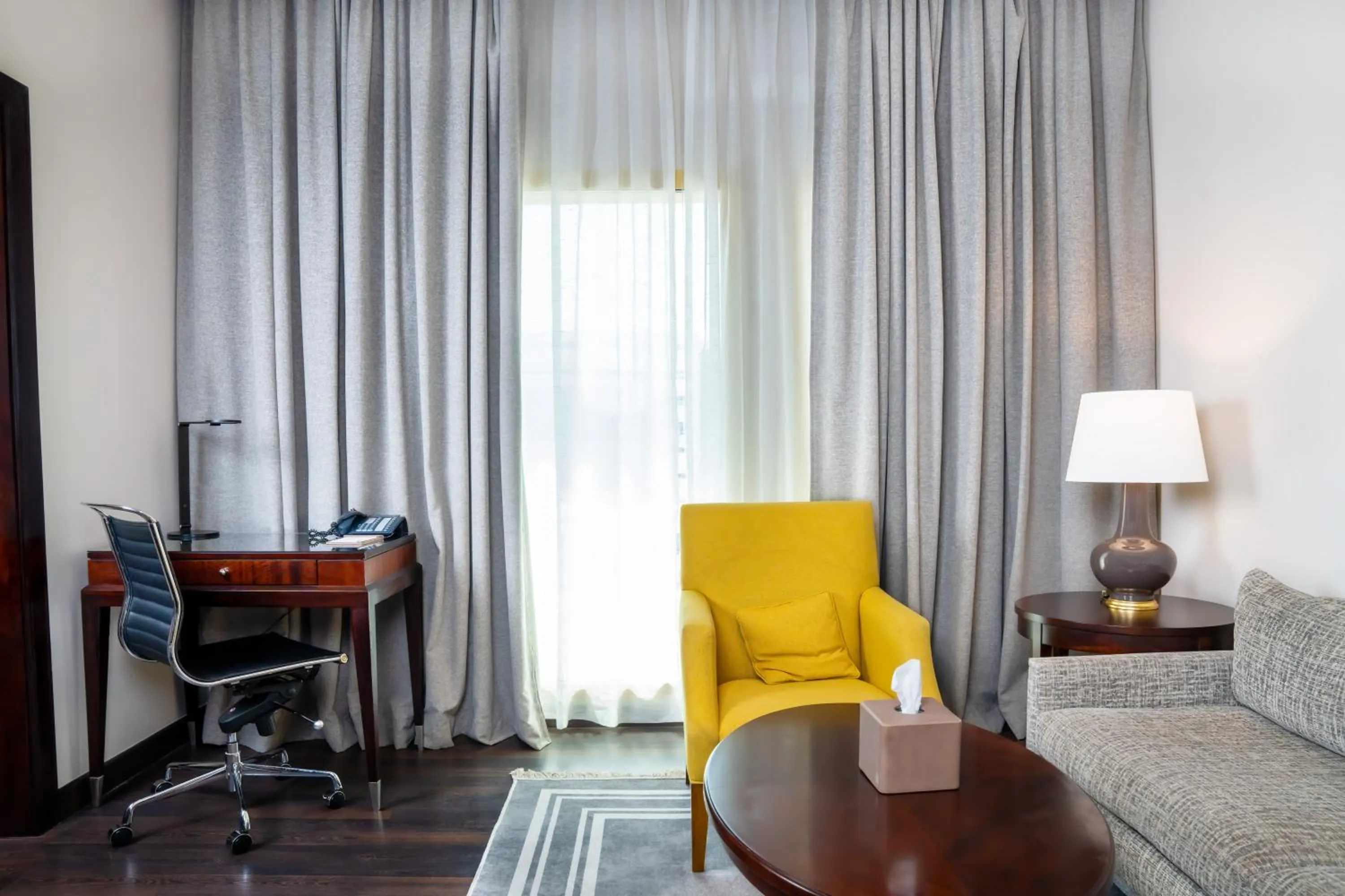 Living room in Millennium Hotel Doha