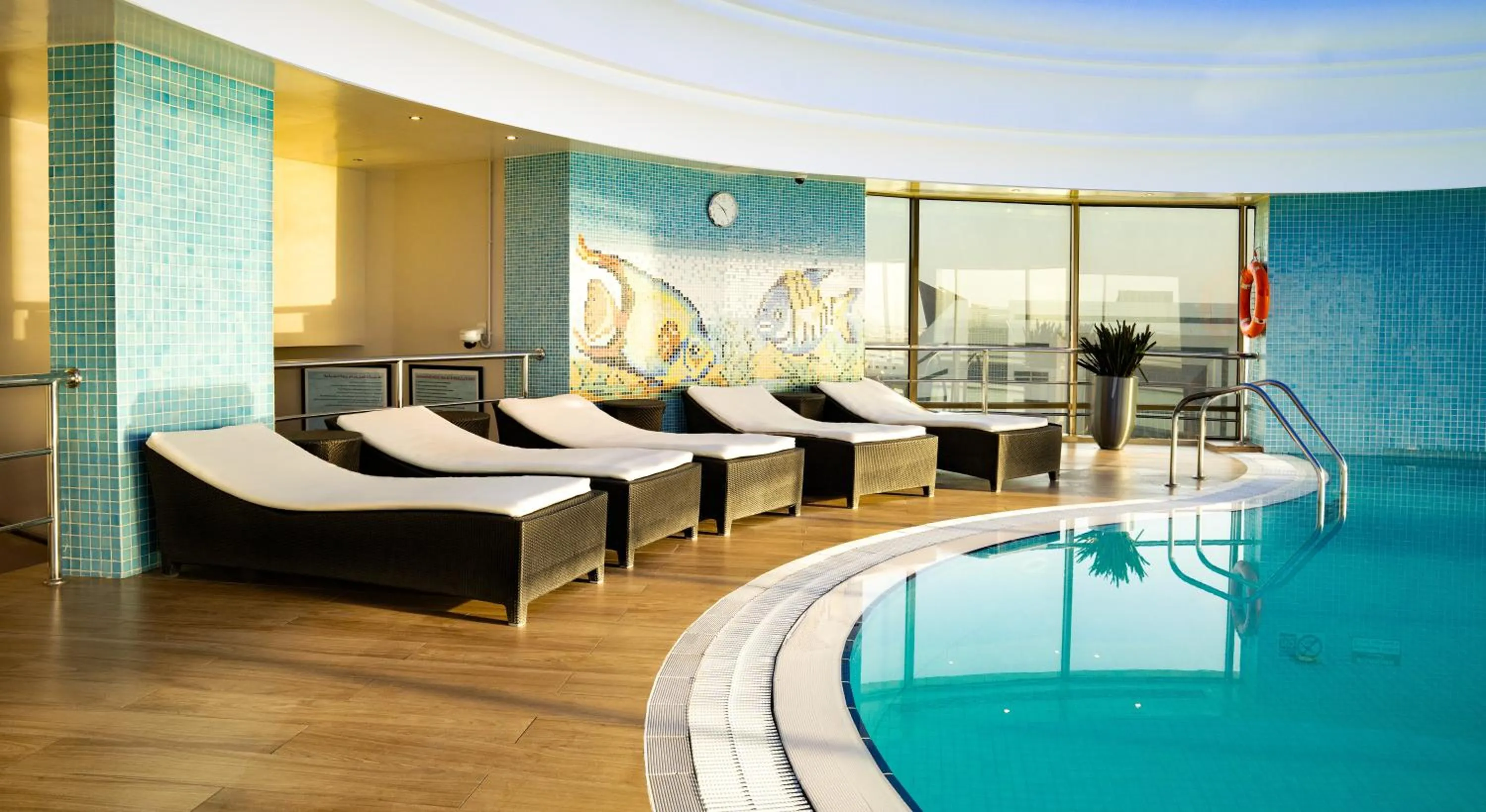 Swimming pool in Millennium Hotel Doha