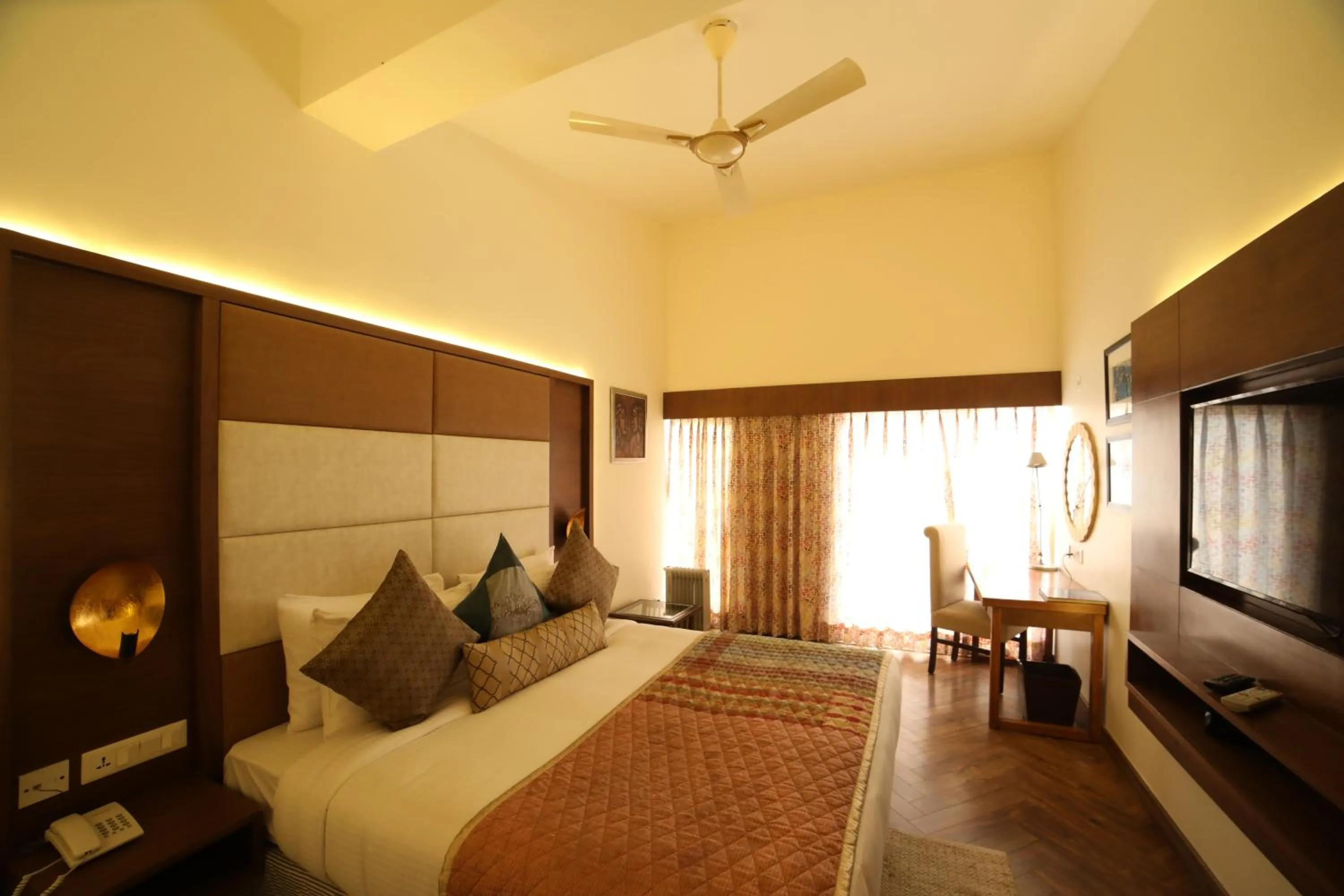 Bedroom, Bed in juSTa Mukteshwar Retreat & Spa
