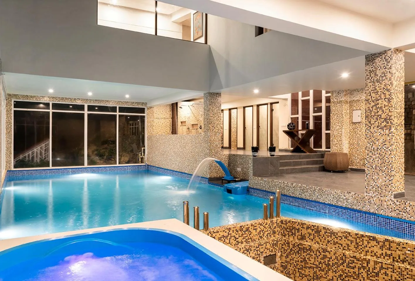 Swimming pool in juSTa Mukteshwar Retreat & Spa