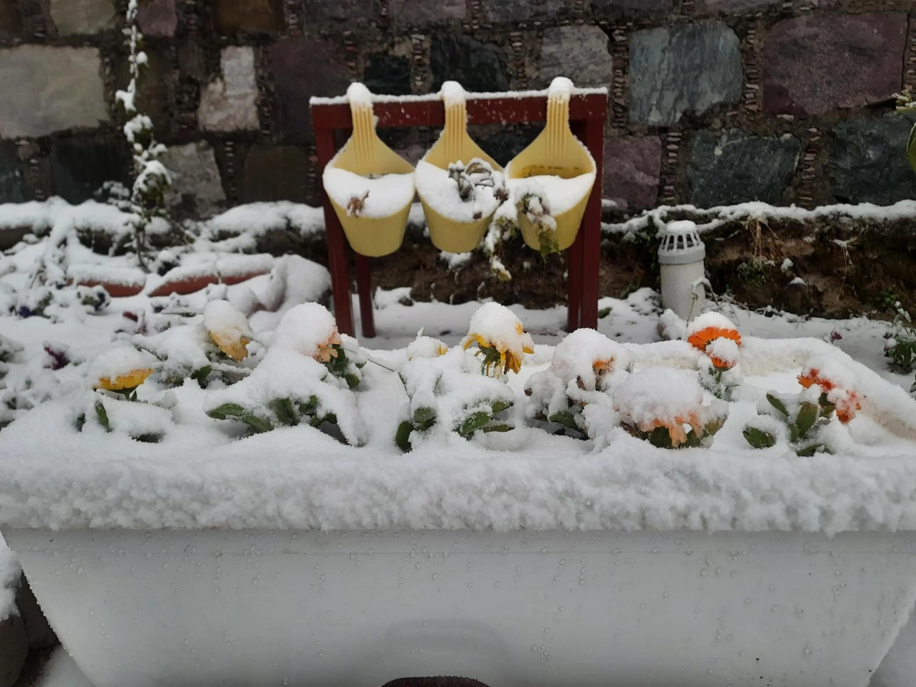 Property building in juSTa Mukteshwar Retreat & Spa