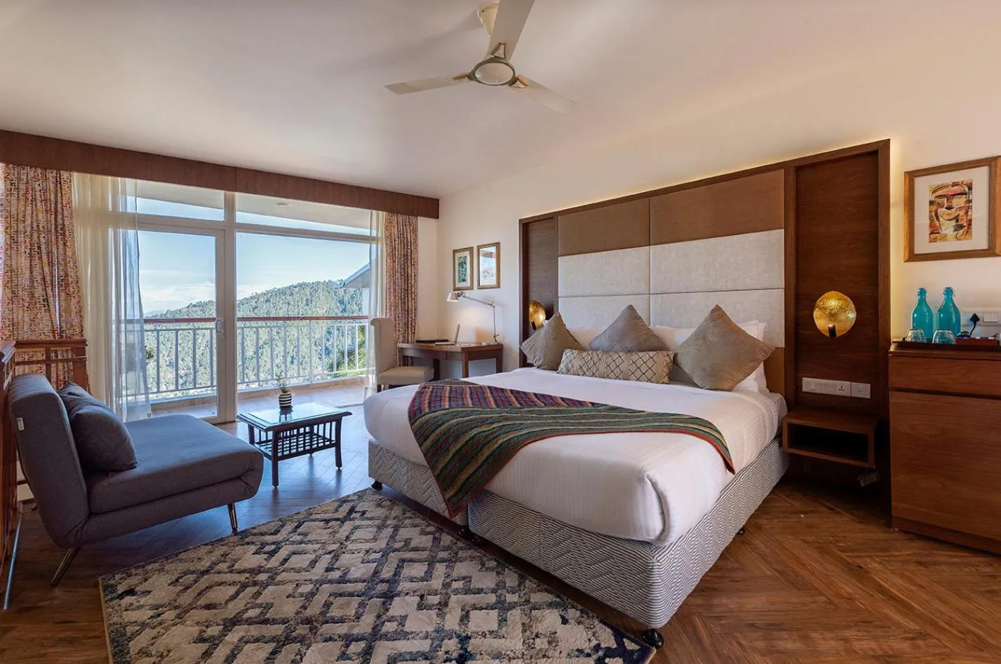 Bedroom, Bed in juSTa Mukteshwar Retreat & Spa